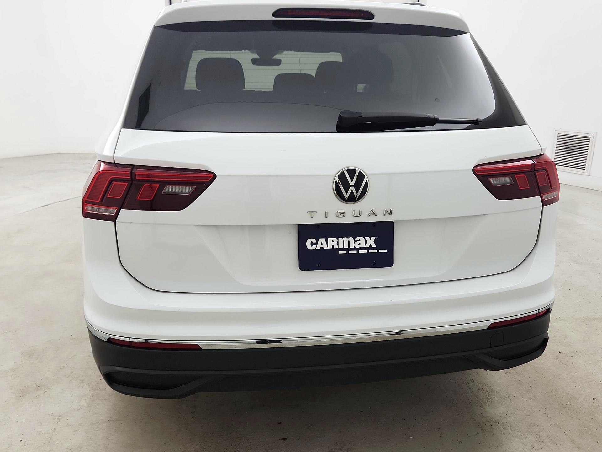 Thumbnail: 2024 Volkswagen Tiguan - 6