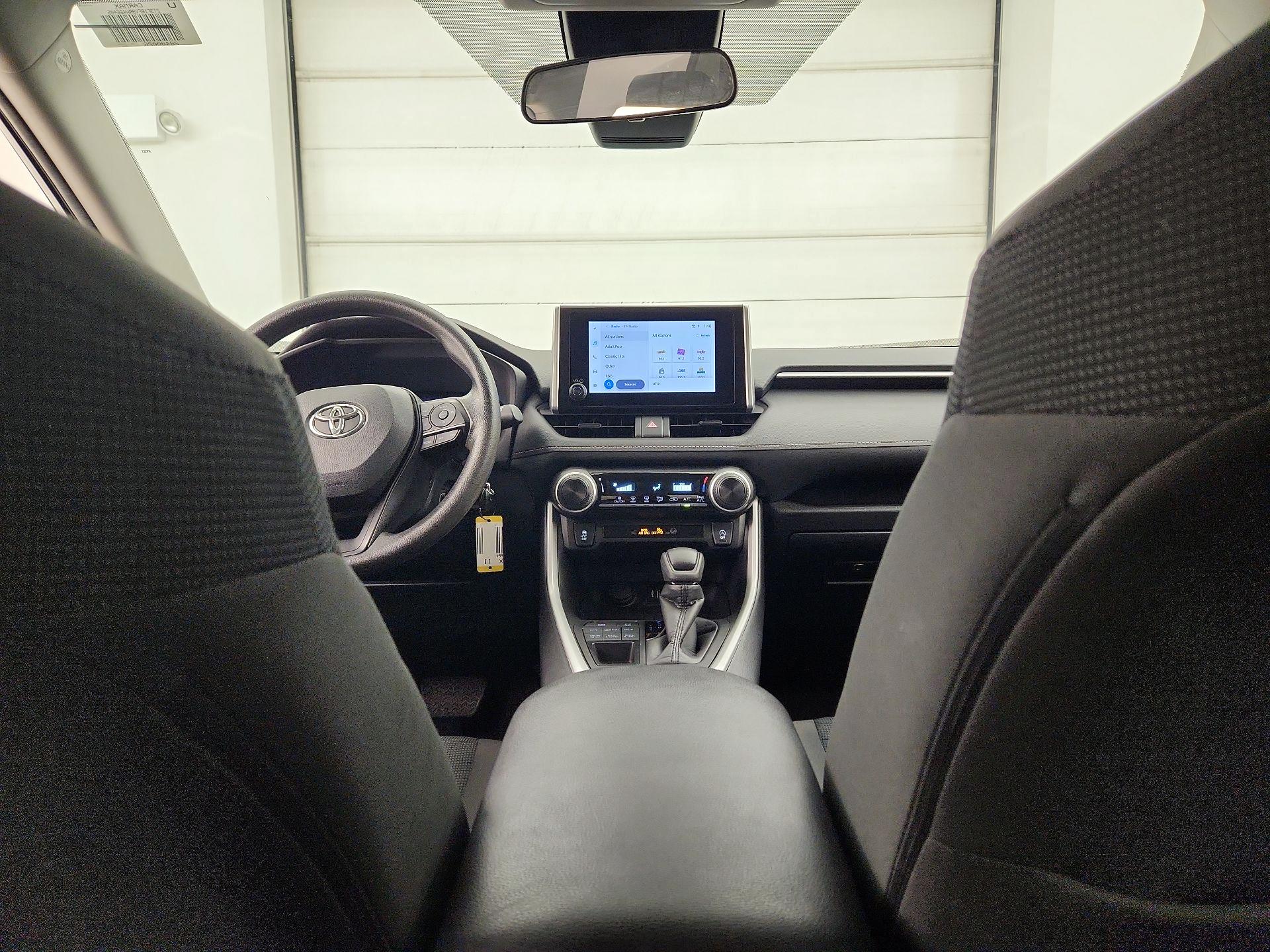 Thumbnail: 2024 Toyota RAV4 - 9