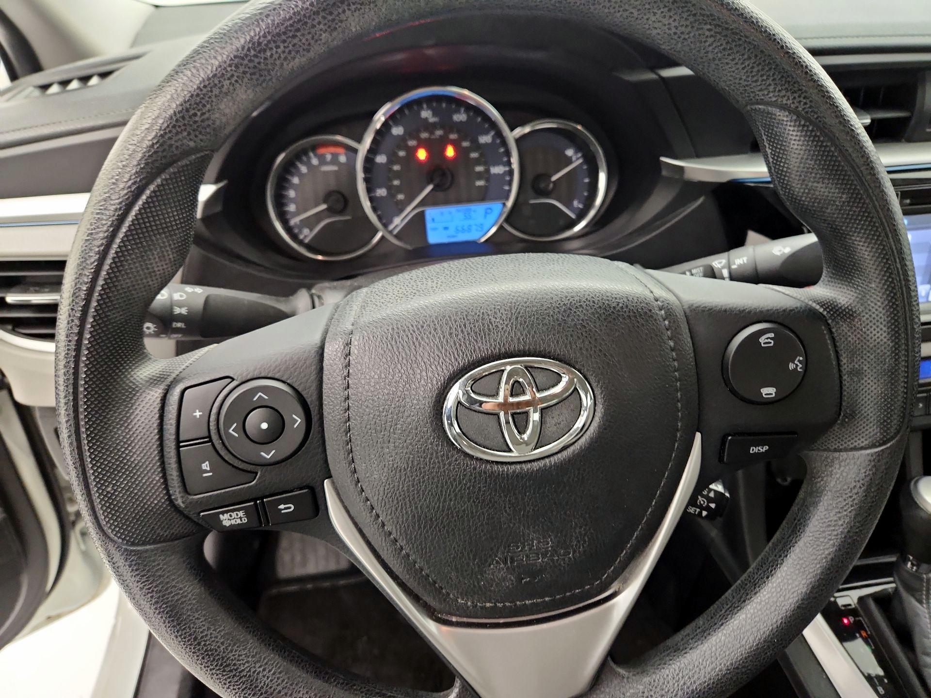 Thumbnail: 2015 Toyota Corolla - 10