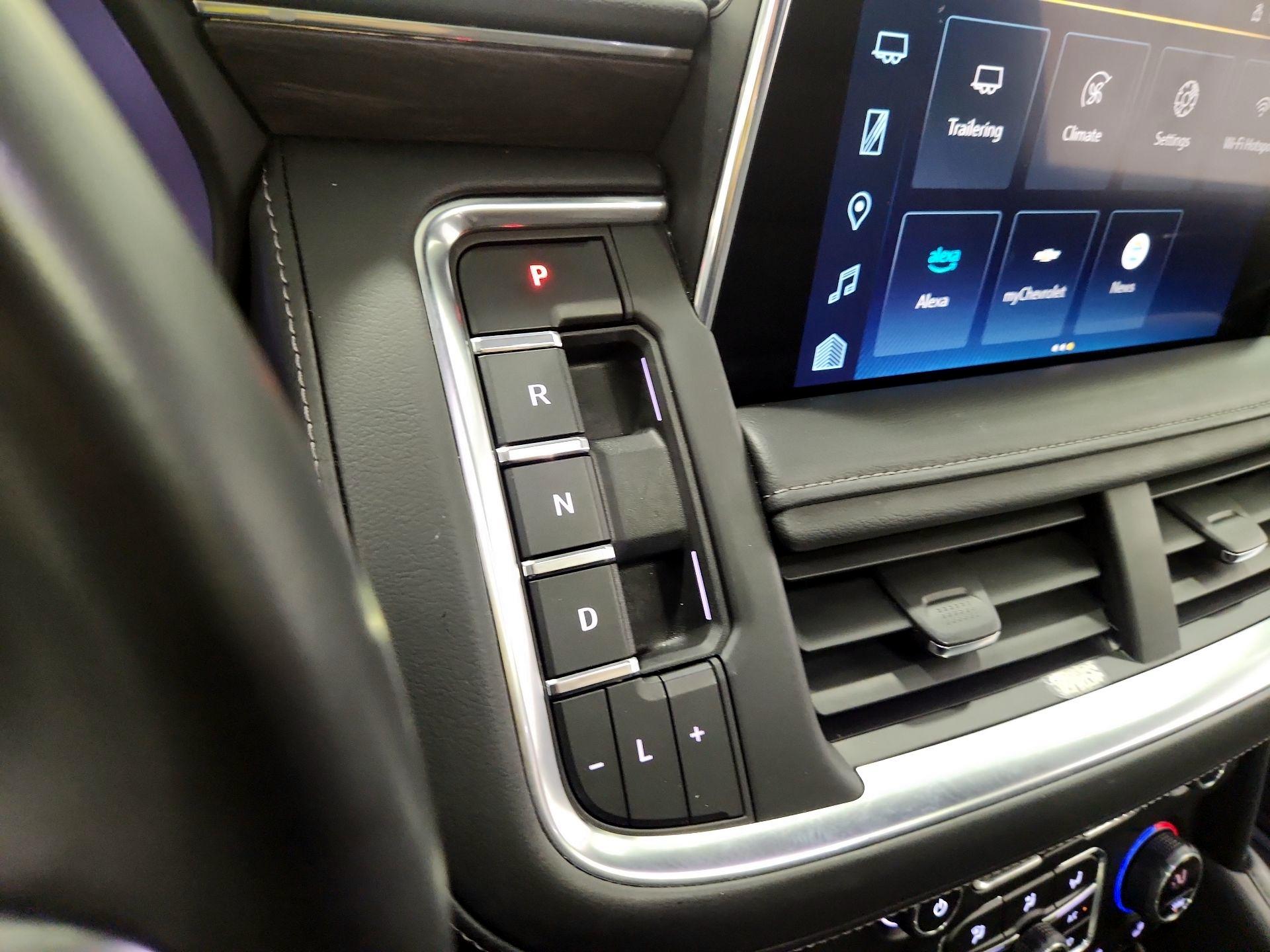 Thumbnail: 2023 Chevrolet Suburban - 18