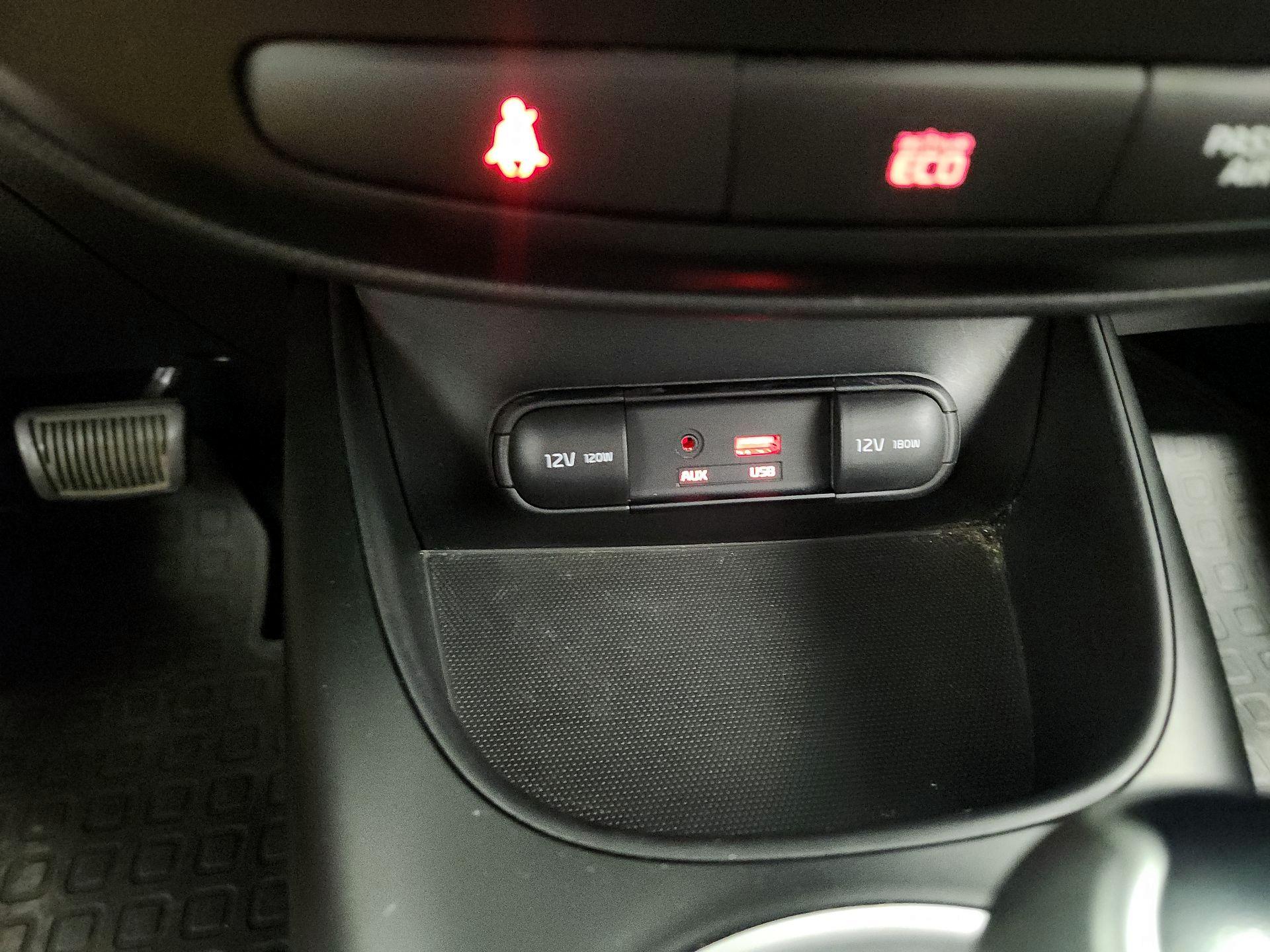 Thumbnail: 2016 Kia Soul - 17