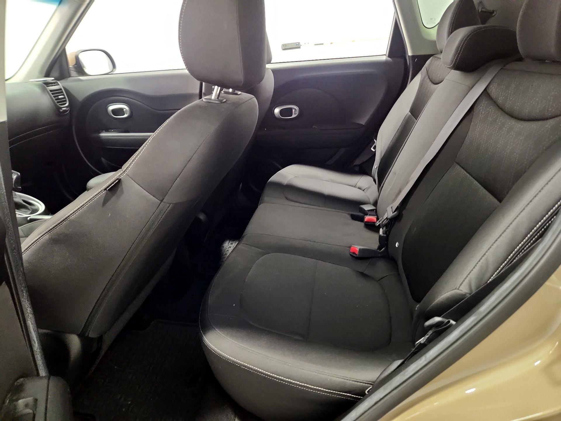 Thumbnail: 2016 Kia Soul - 18