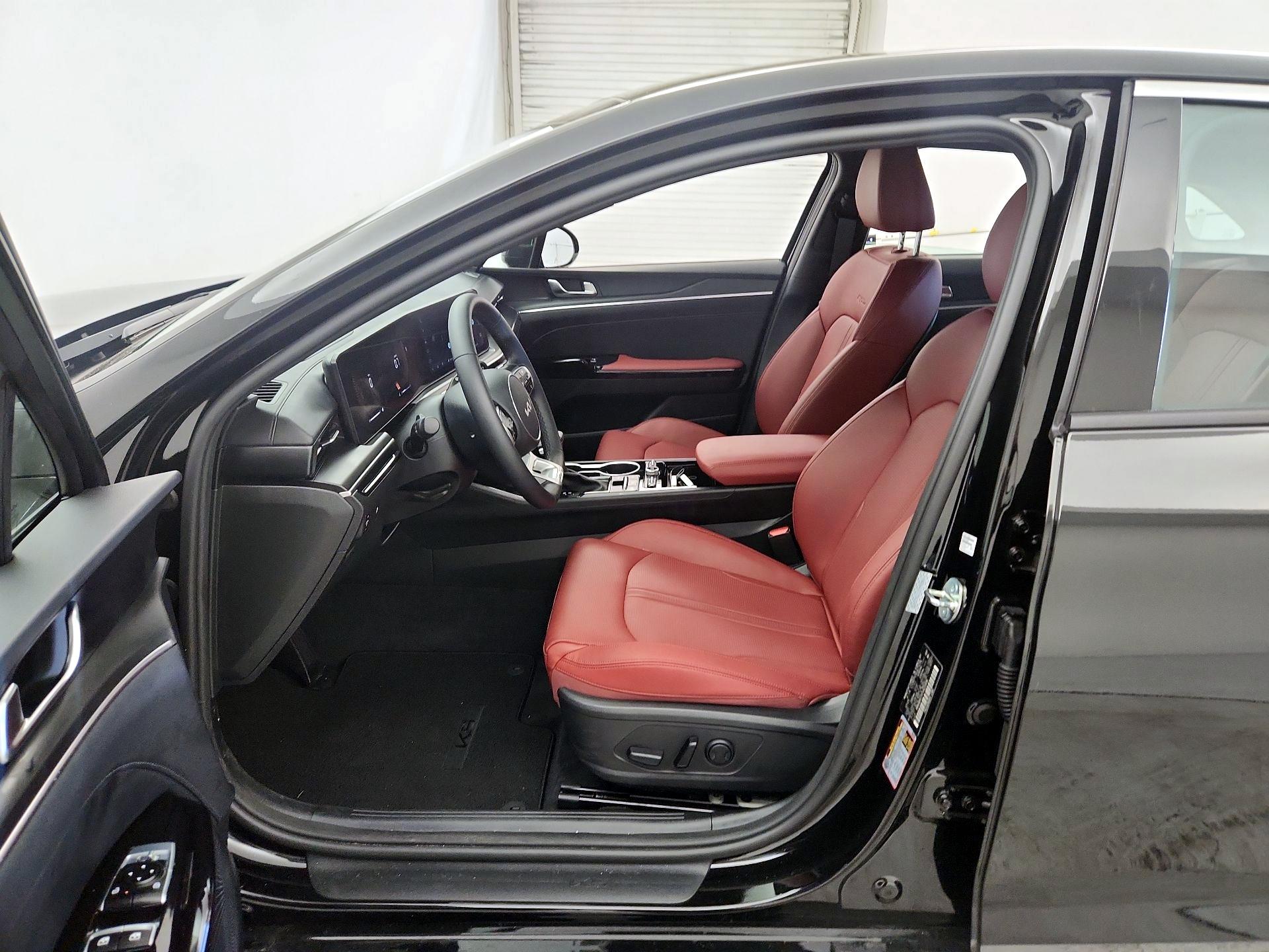 Thumbnail: 2026 Kia K5 - 11