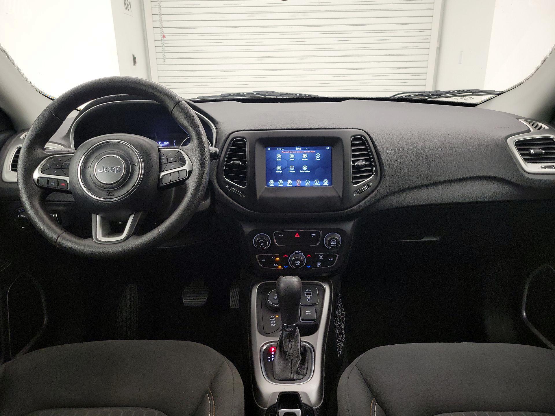 Thumbnail: 2019 Jeep Compass - 9