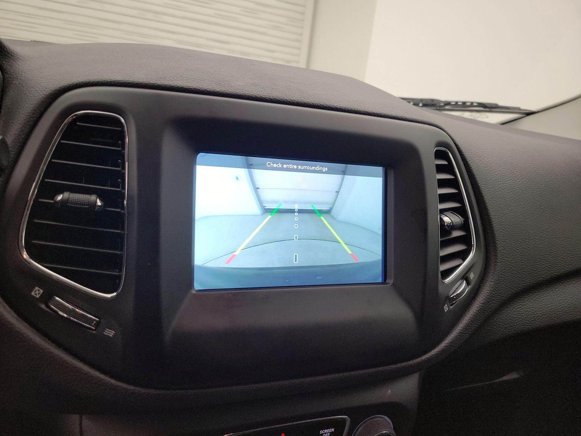 Thumbnail: 2019 Jeep Compass - 14