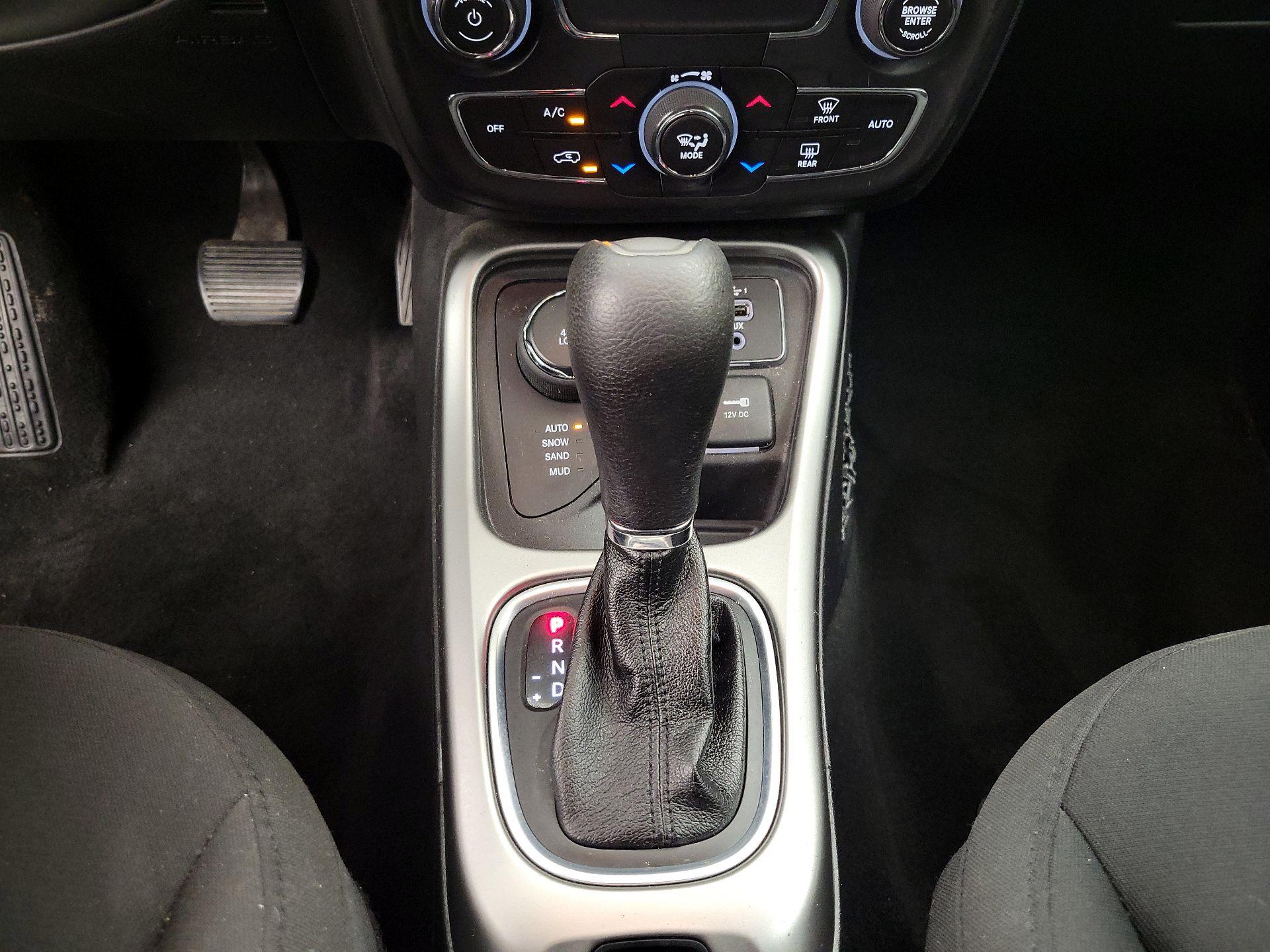 Thumbnail: 2019 Jeep Compass - 17