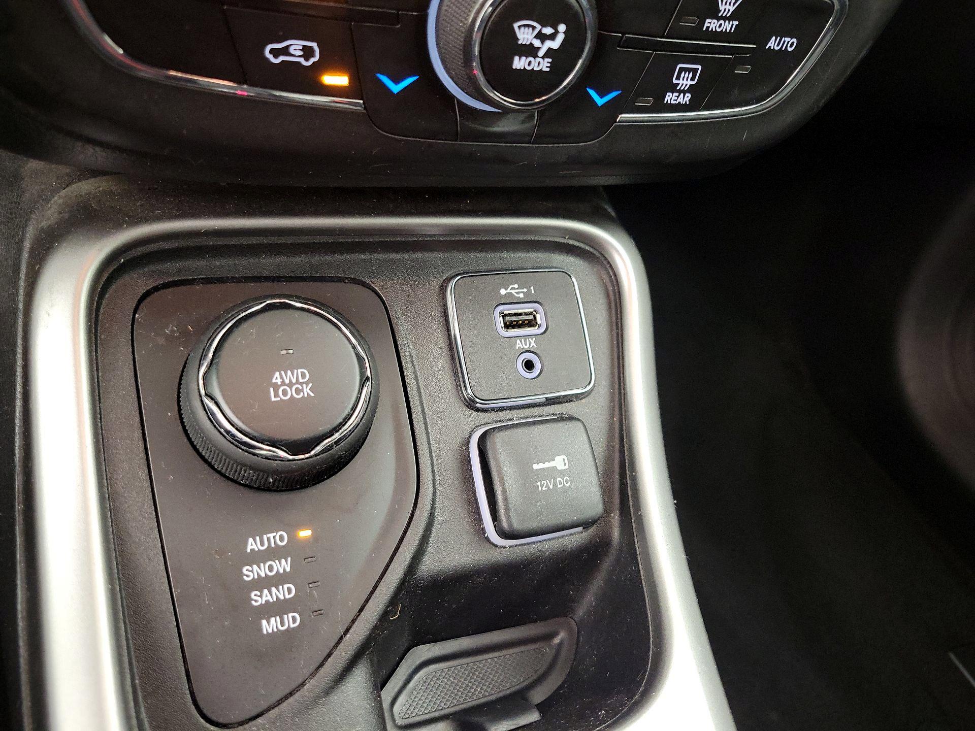 Thumbnail: 2019 Jeep Compass - 18