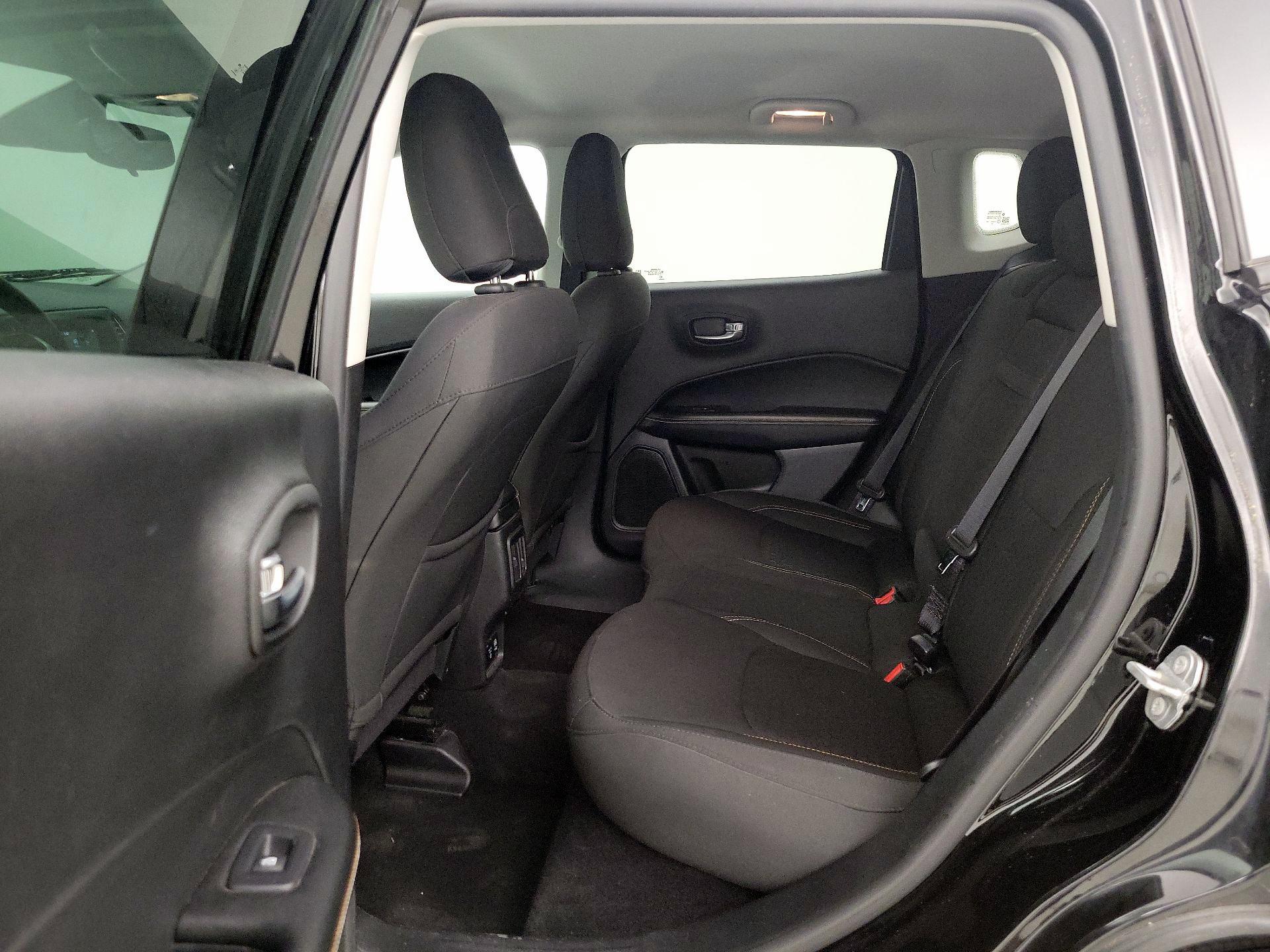 Thumbnail: 2019 Jeep Compass - 19