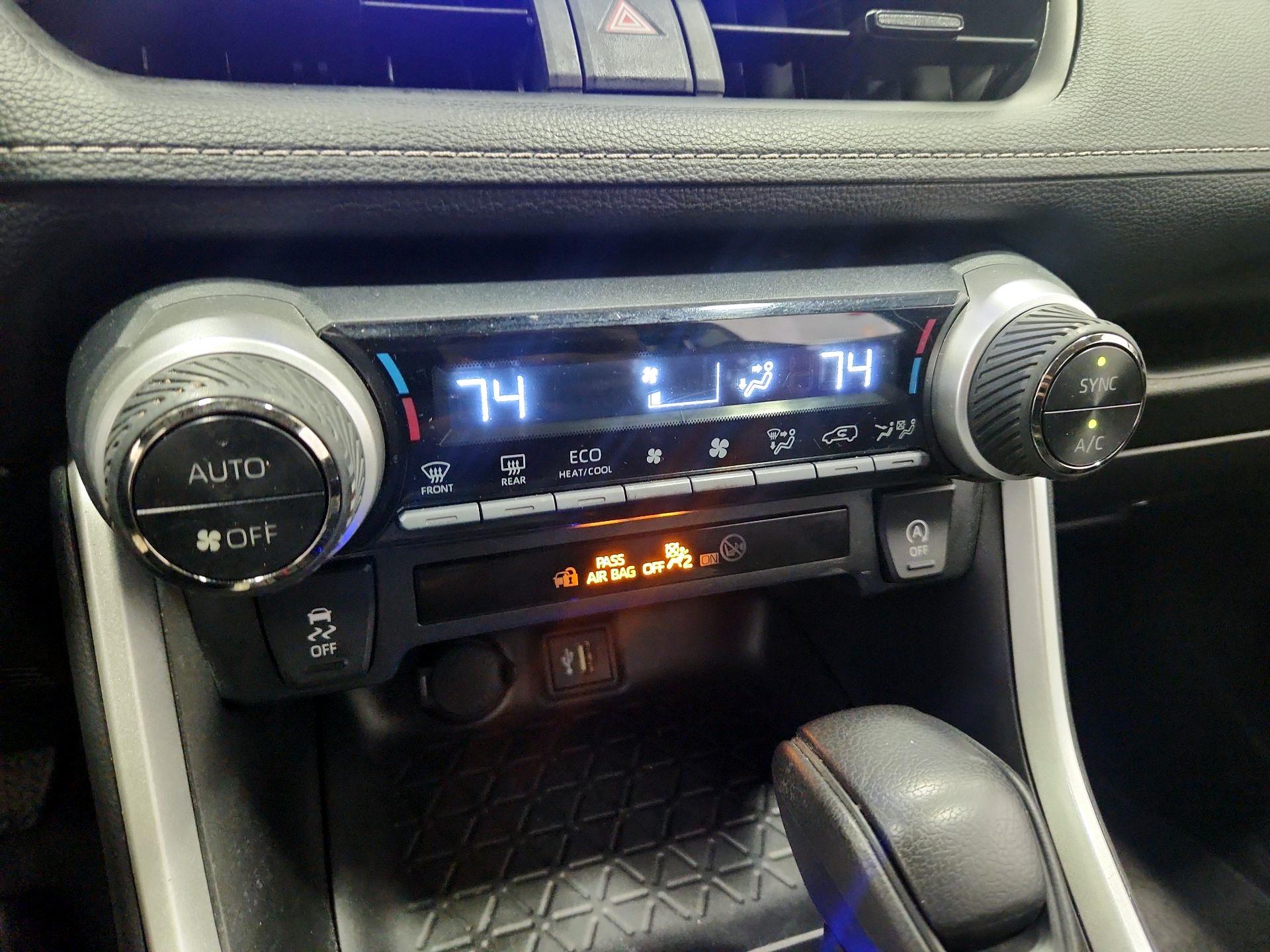 Thumbnail: 2024 Toyota RAV4 - 17