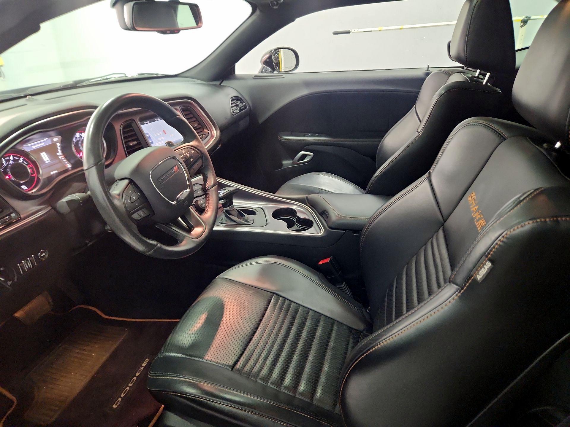 Thumbnail: 2016 Dodge Challenger - 11