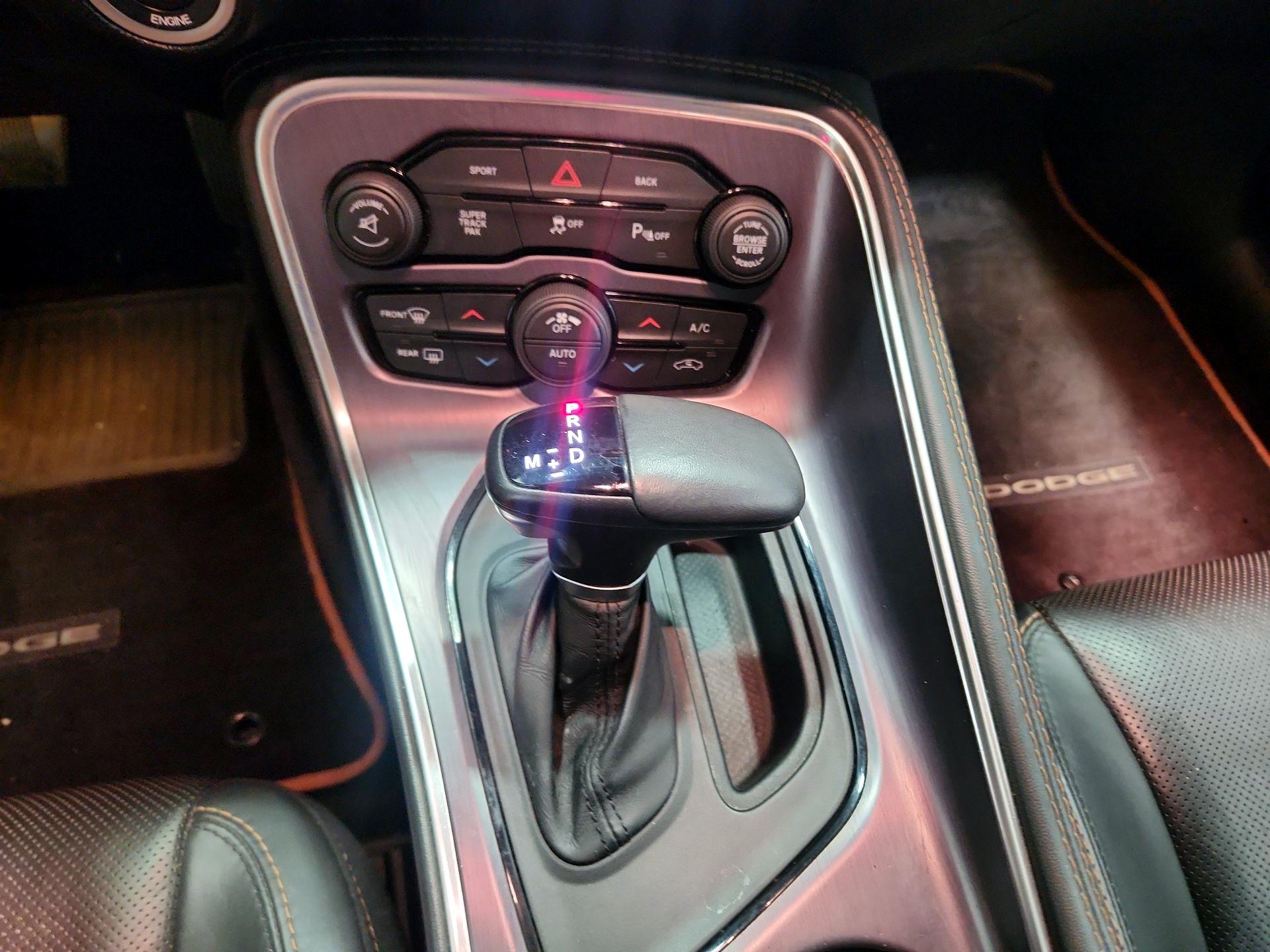 Thumbnail: 2016 Dodge Challenger - 18