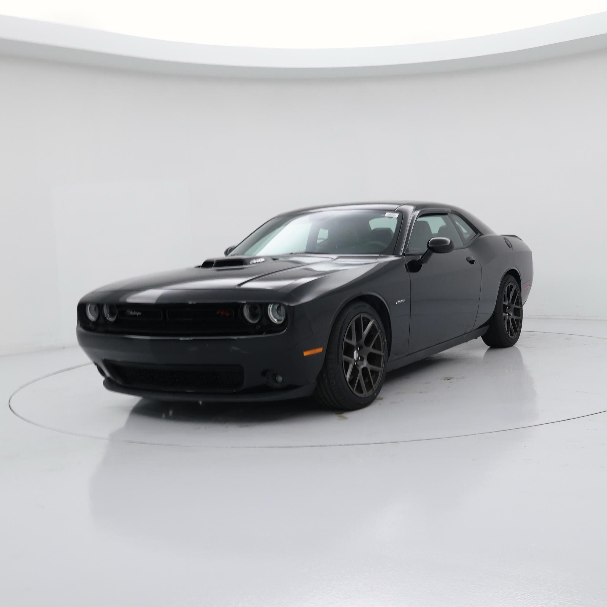 Thumbnail: 2016 Dodge Challenger - 4