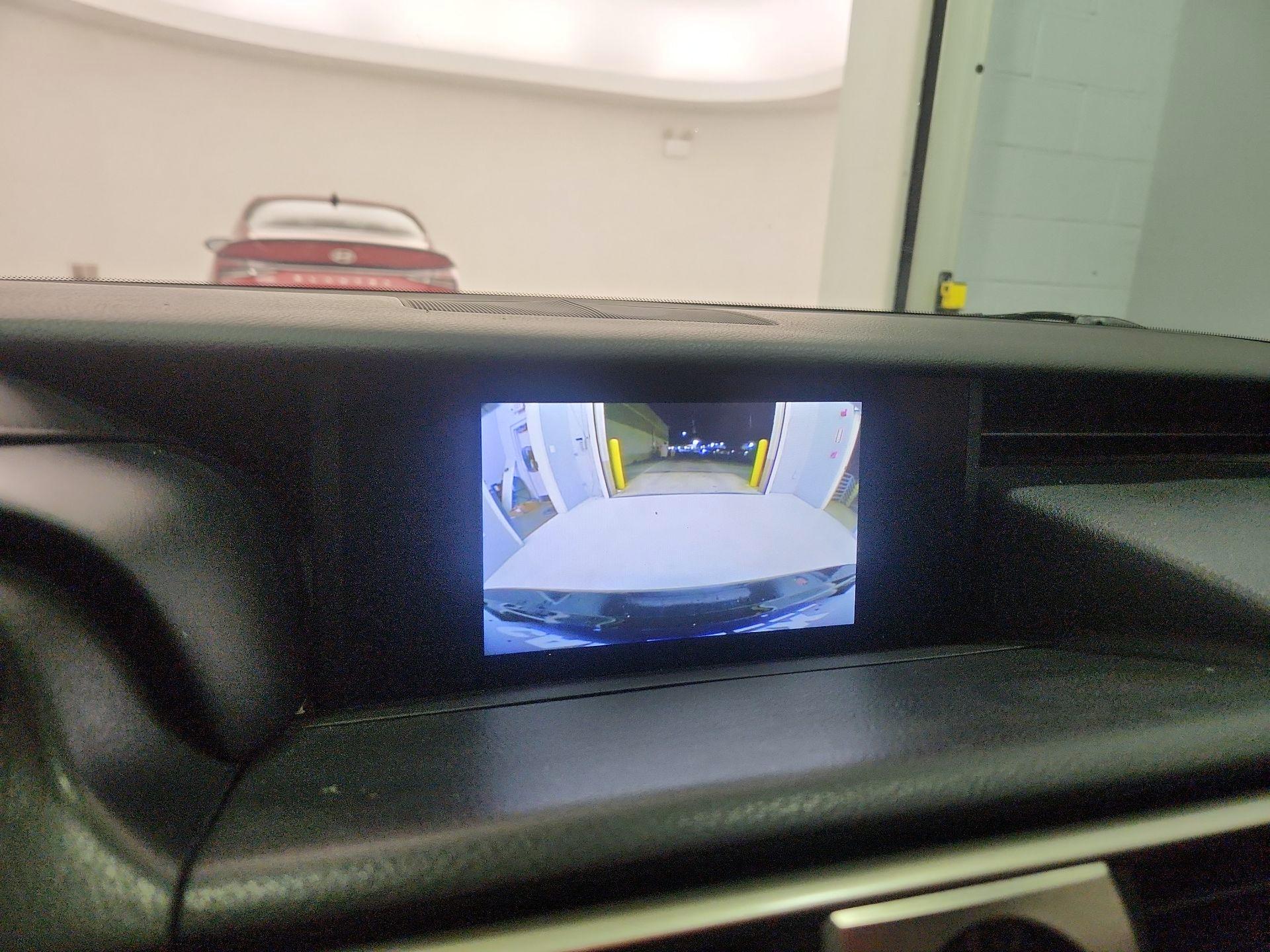 Thumbnail: 2020 Lexus IS - 14