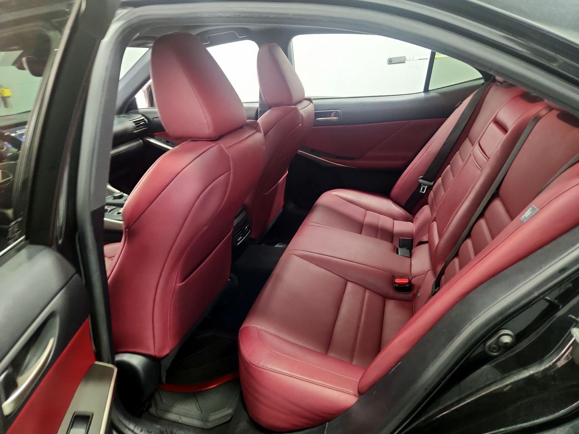 Thumbnail: 2020 Lexus IS - 20