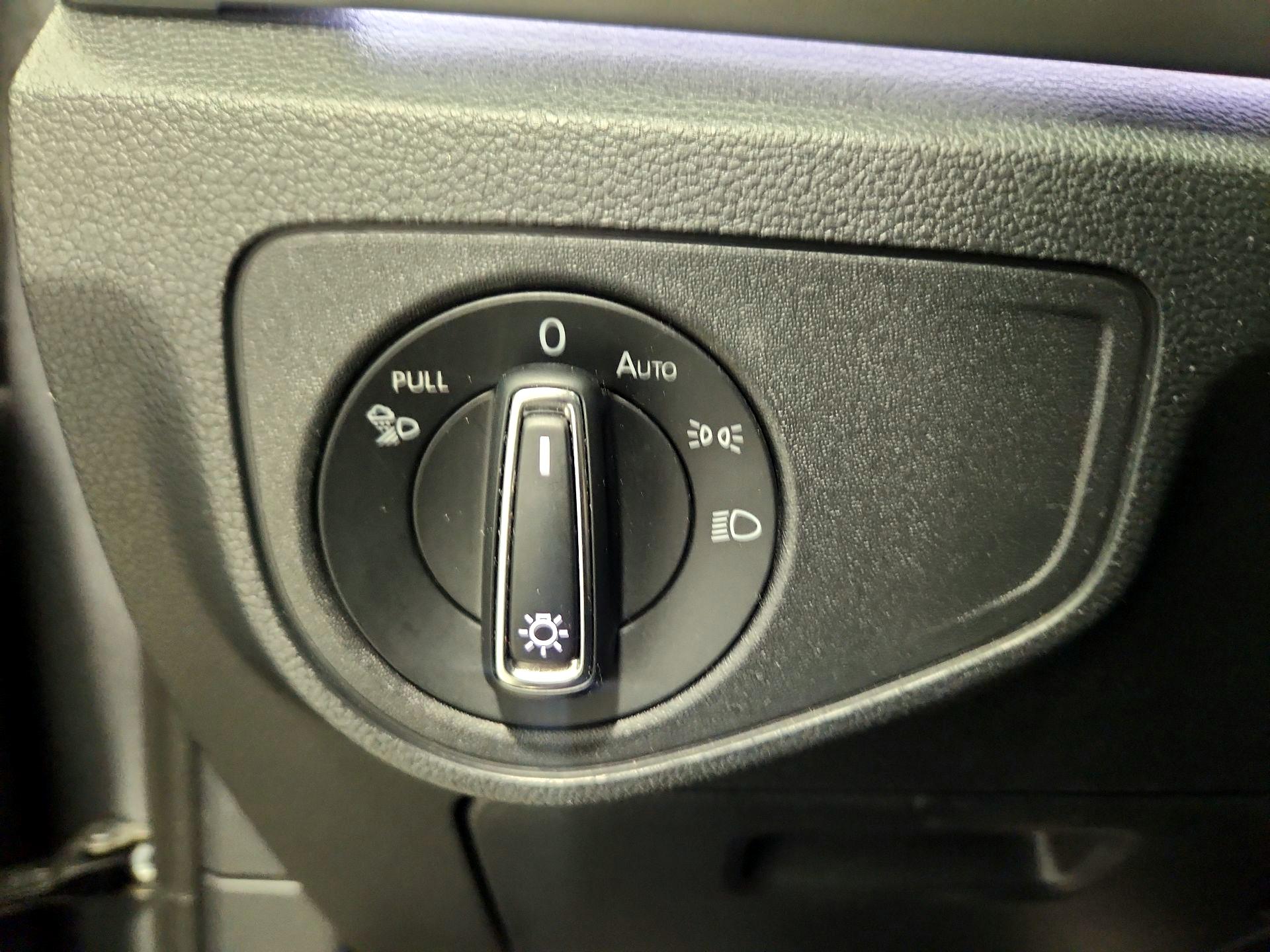 Thumbnail: 2023 Volkswagen Atlas - 13