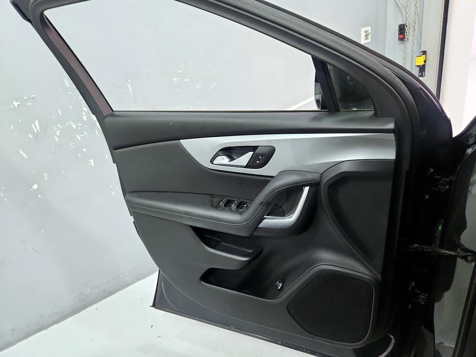 Thumbnail: 2020 Chevrolet Blazer - 12