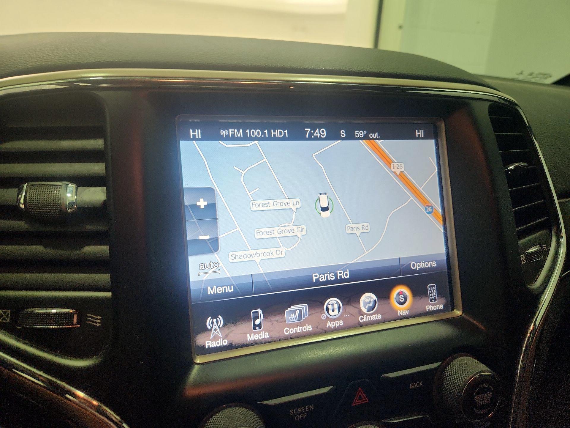 Thumbnail: 2016 Jeep Grand Cherokee - 14