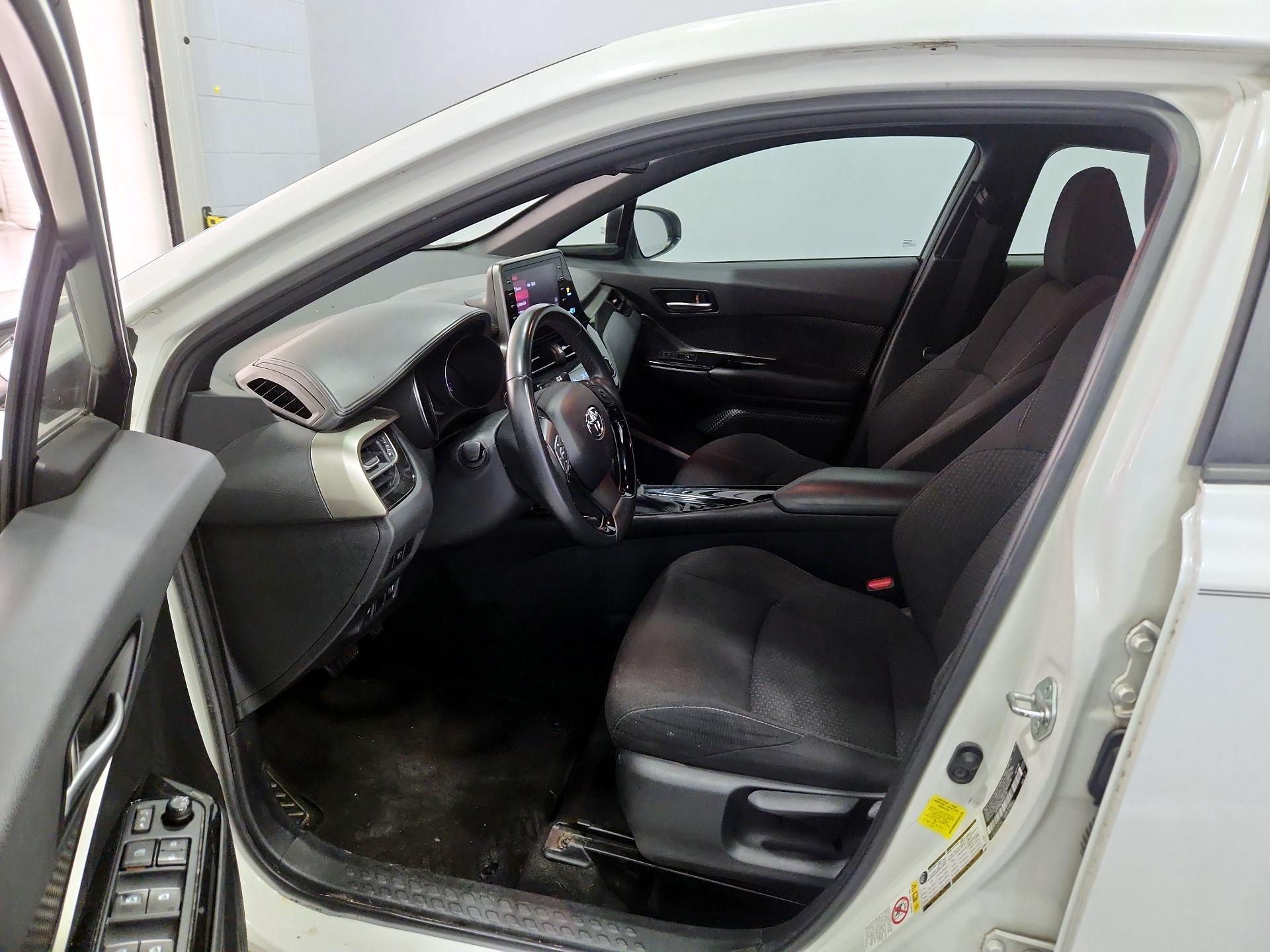 Thumbnail: 2019 Toyota C-HR - 11