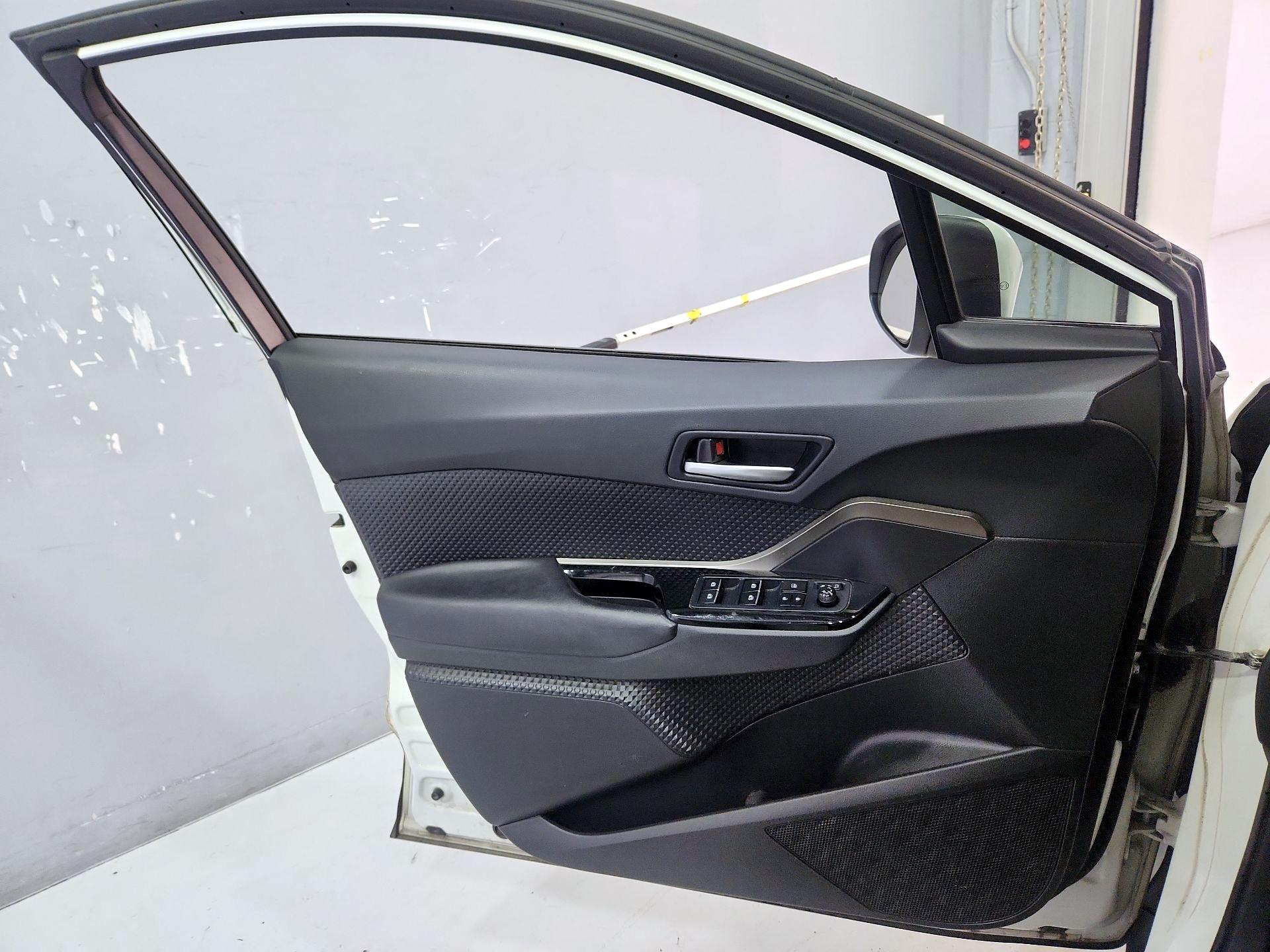 Thumbnail: 2019 Toyota C-HR - 12