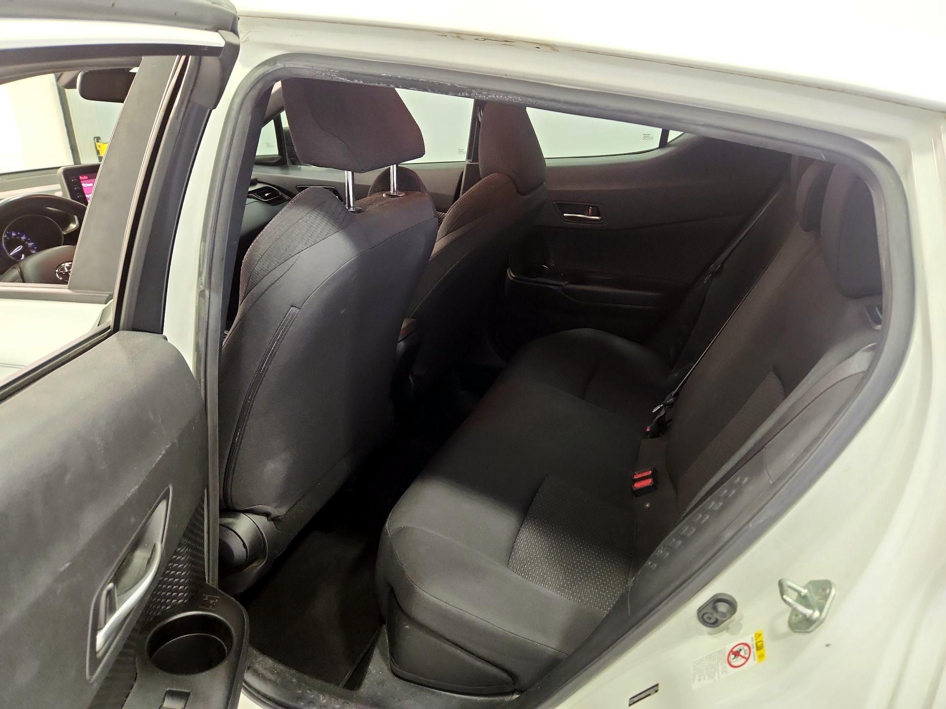 Thumbnail: 2019 Toyota C-HR - 19