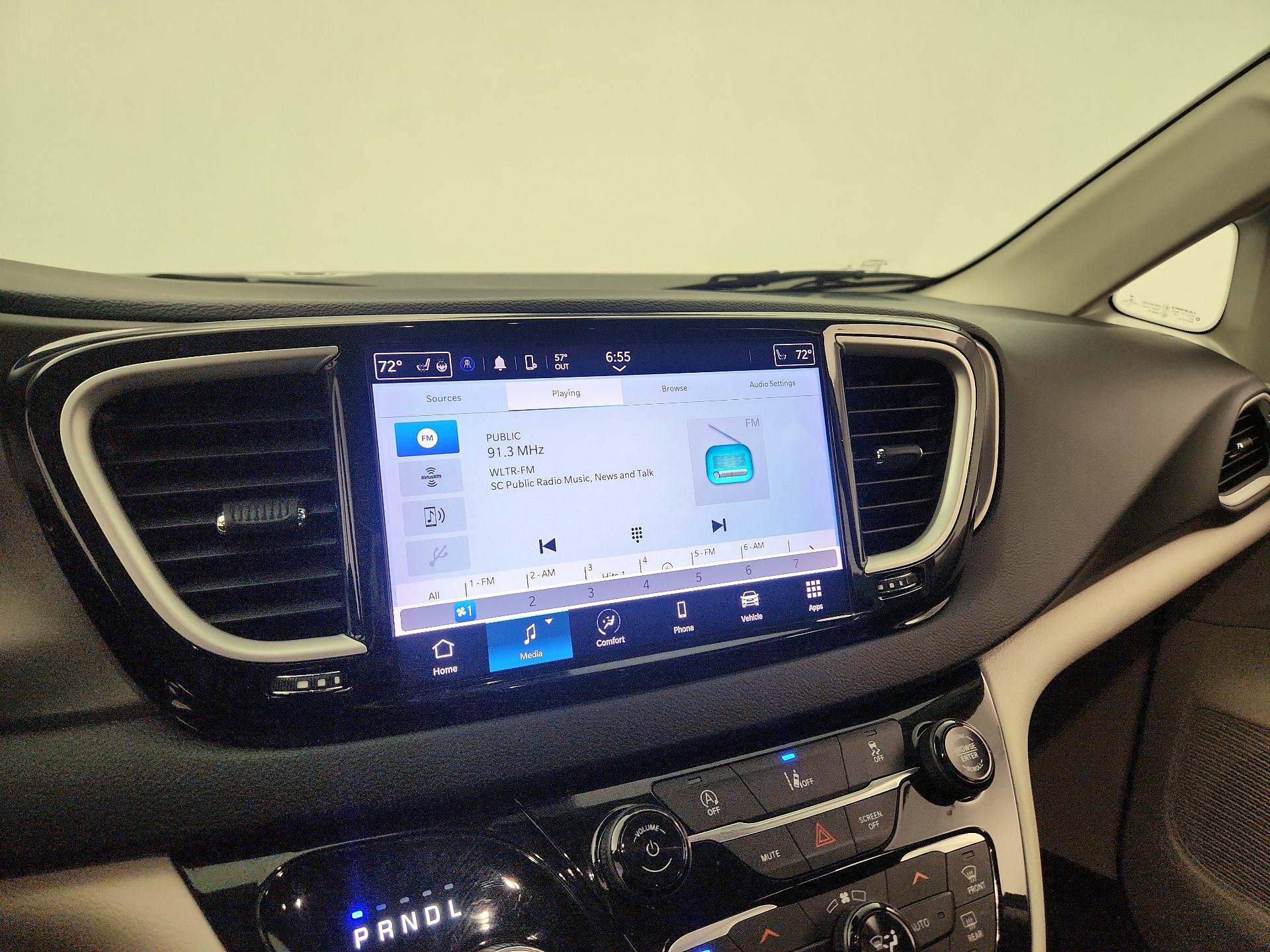 Thumbnail: 2022 Chrysler Pacifica - 15