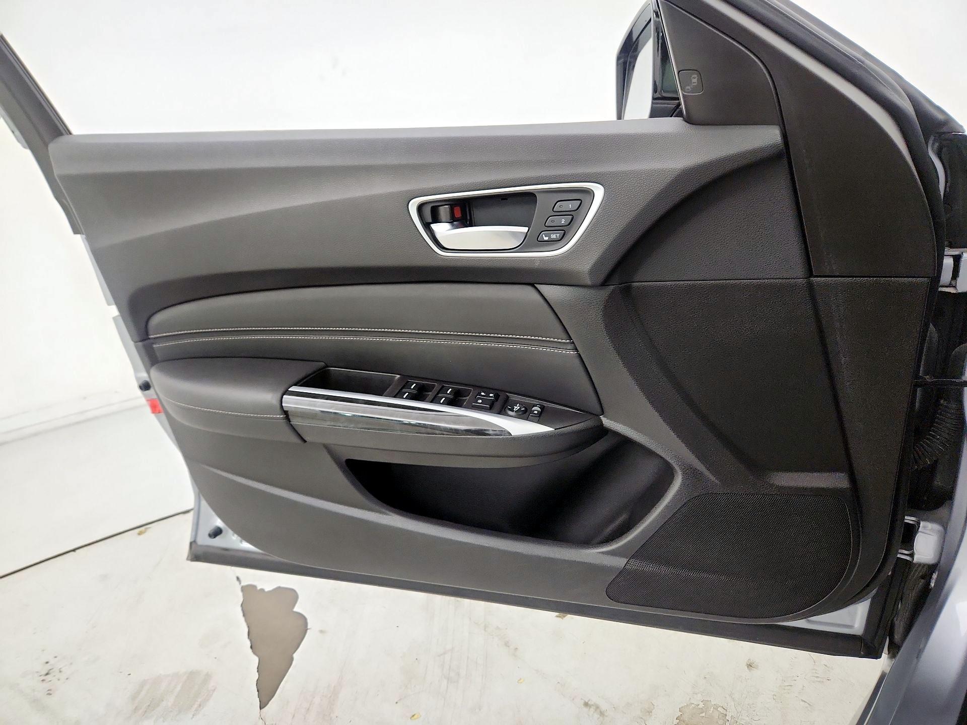 Thumbnail: 2019 Acura TLX - 12