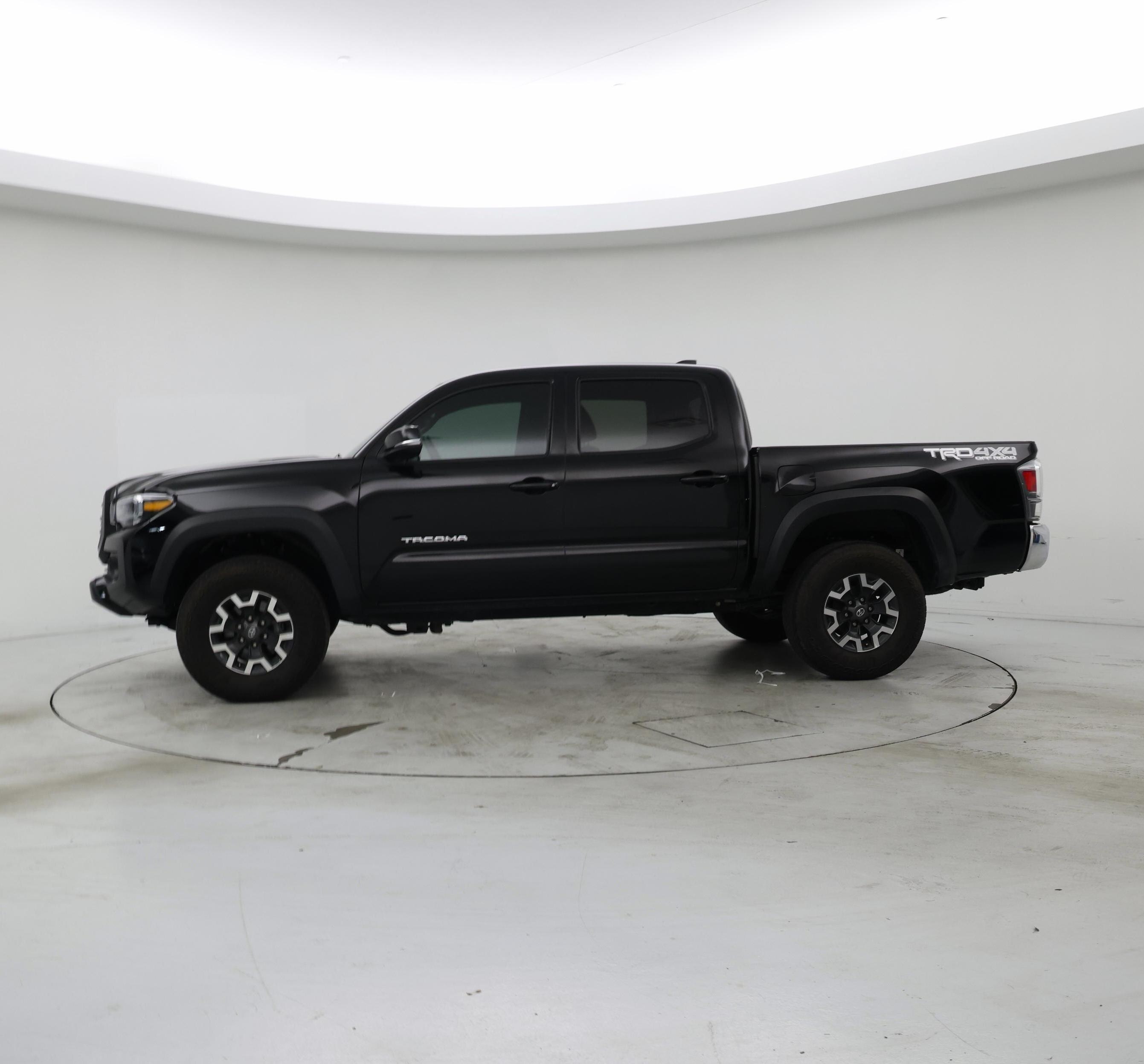 Thumbnail: 2023 Toyota Tacoma - 3