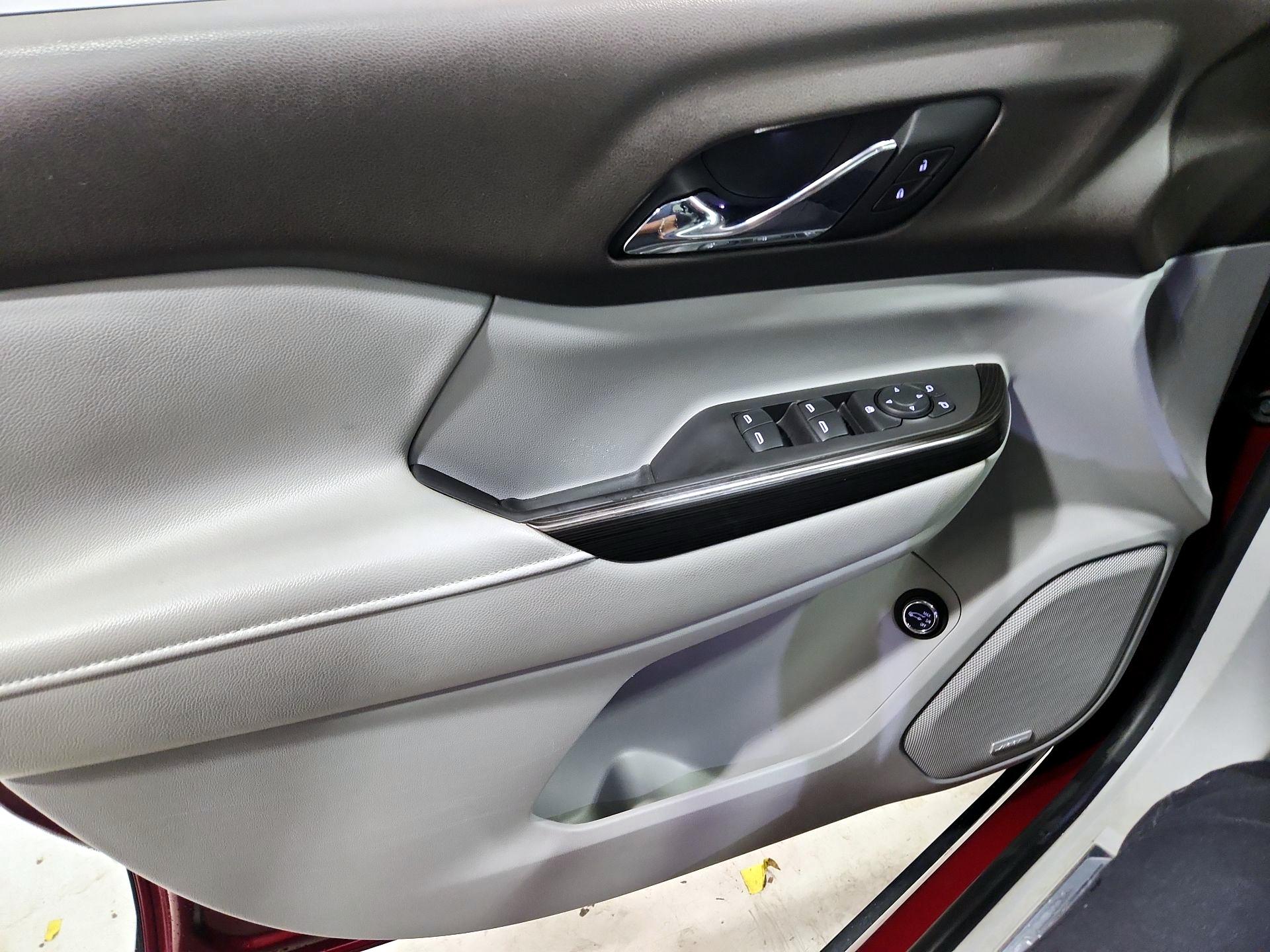 Thumbnail: 2018 GMC Acadia - 12