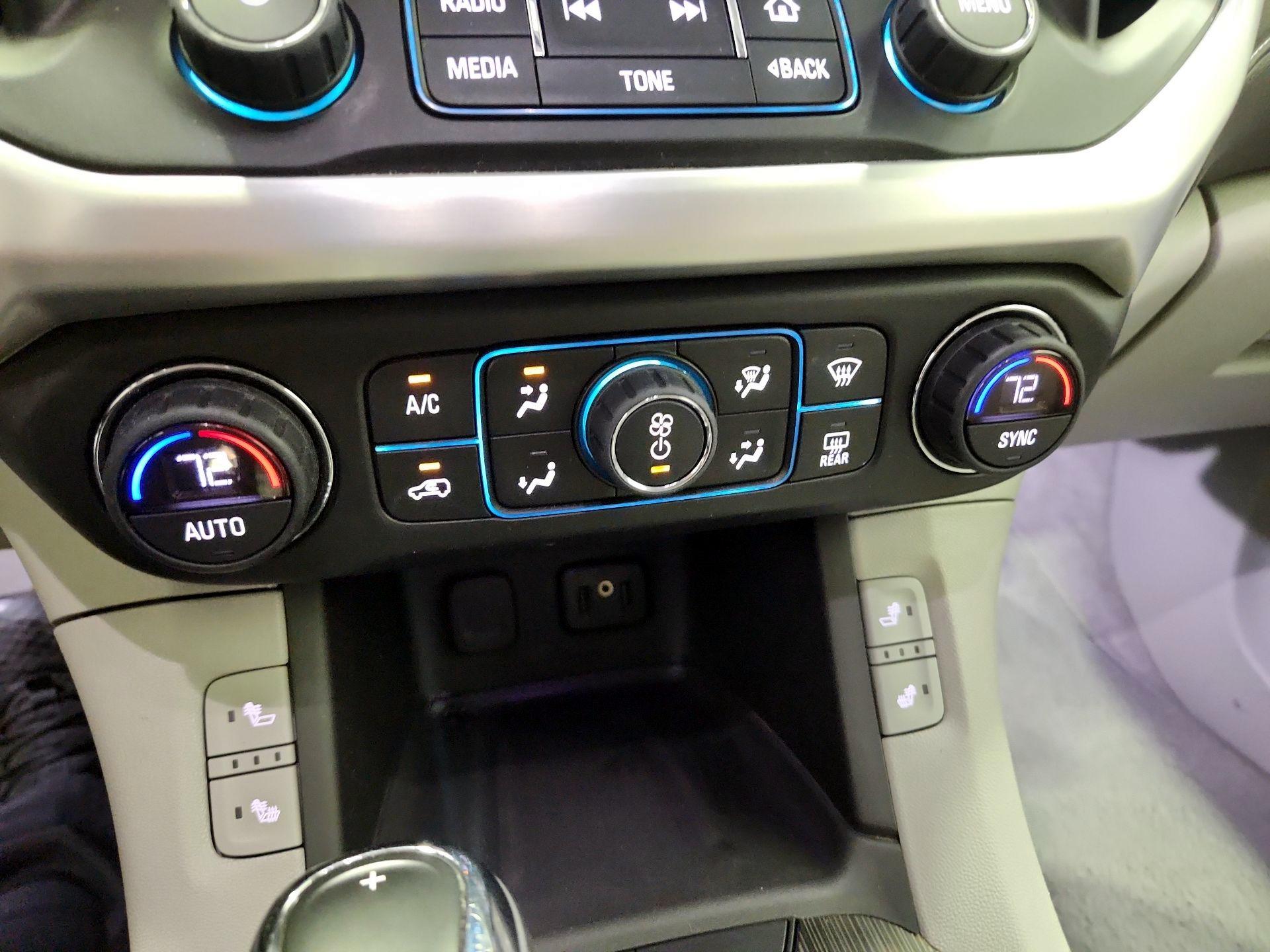 Thumbnail: 2018 GMC Acadia - 15