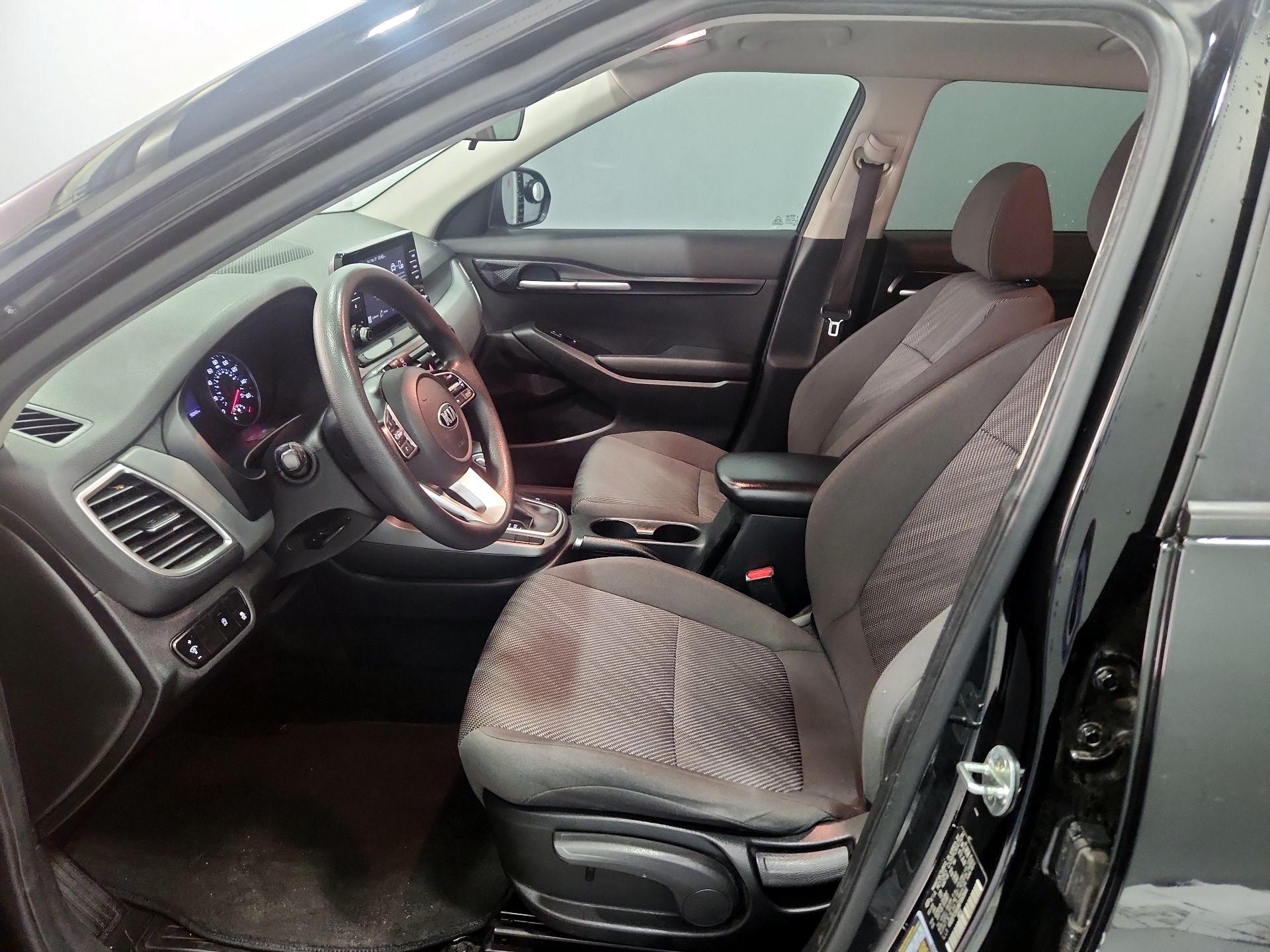 Thumbnail: 2021 Kia Seltos - 11