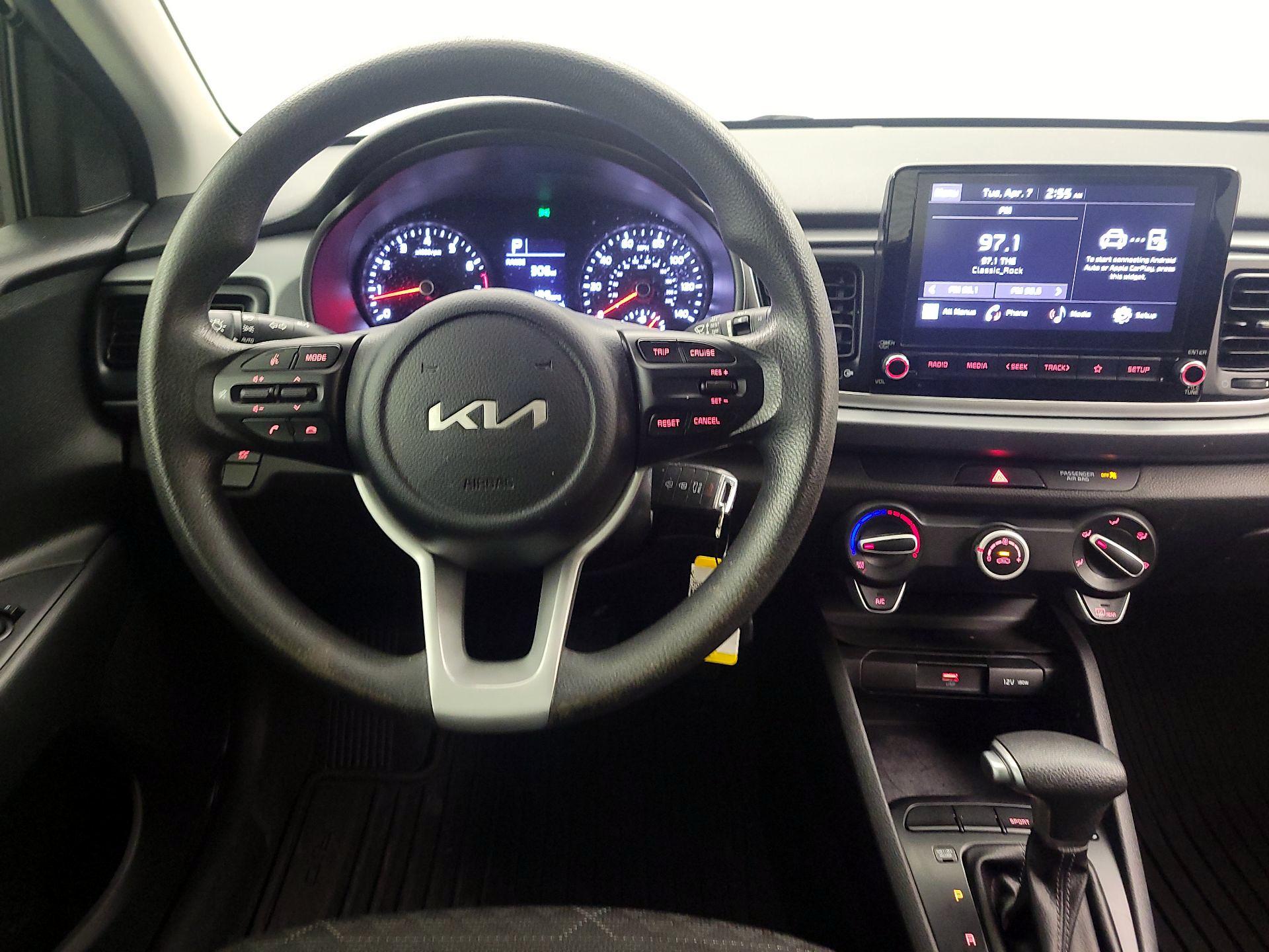 Thumbnail: 2023 Kia Rio - 10