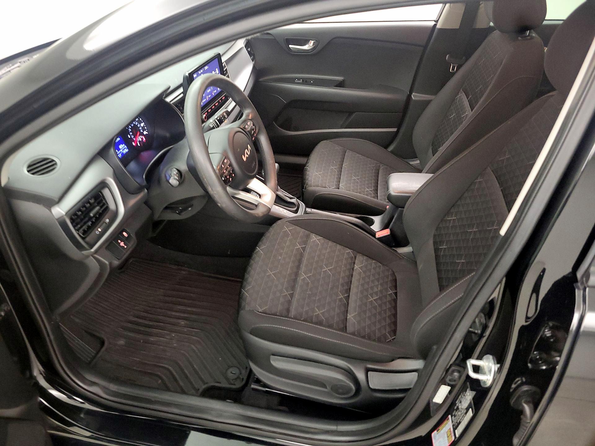 Thumbnail: 2023 Kia Rio - 11