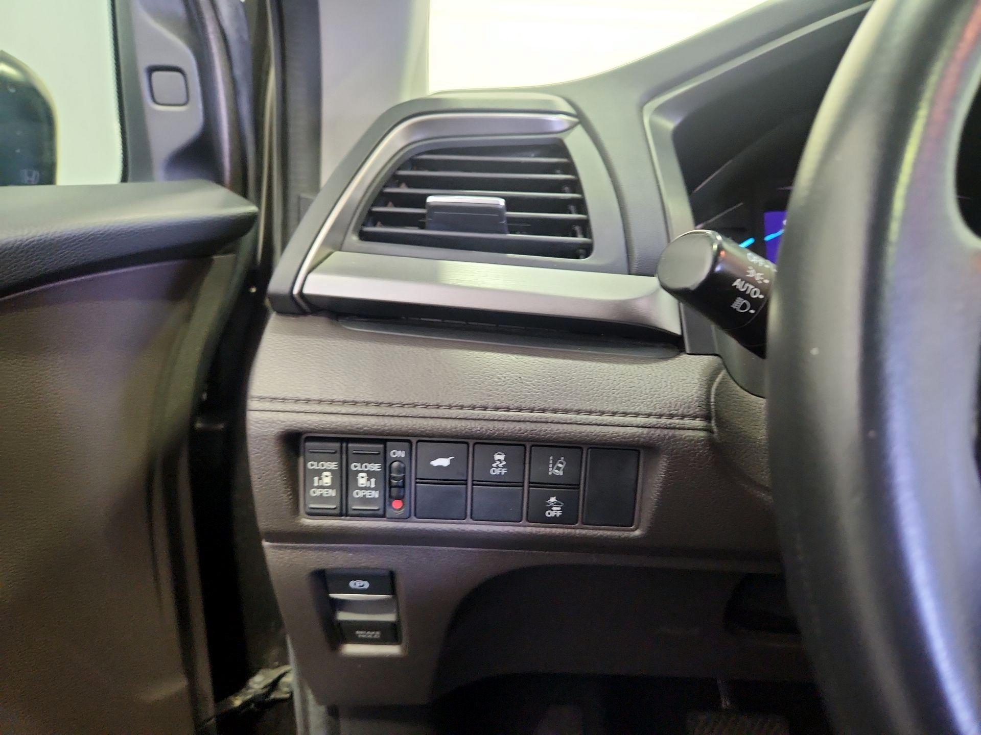 Thumbnail: 2020 Honda Odyssey - 13