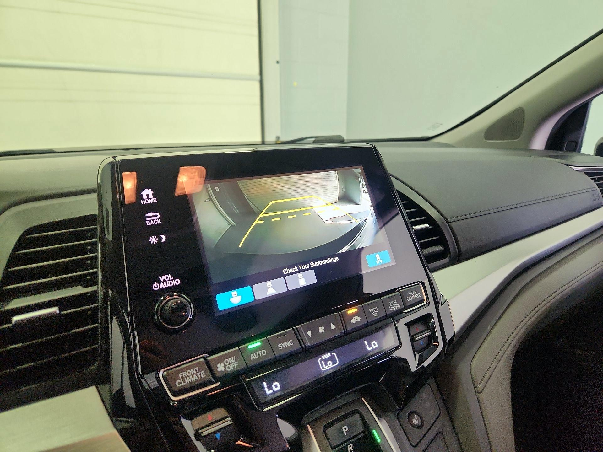 Thumbnail: 2020 Honda Odyssey - 14