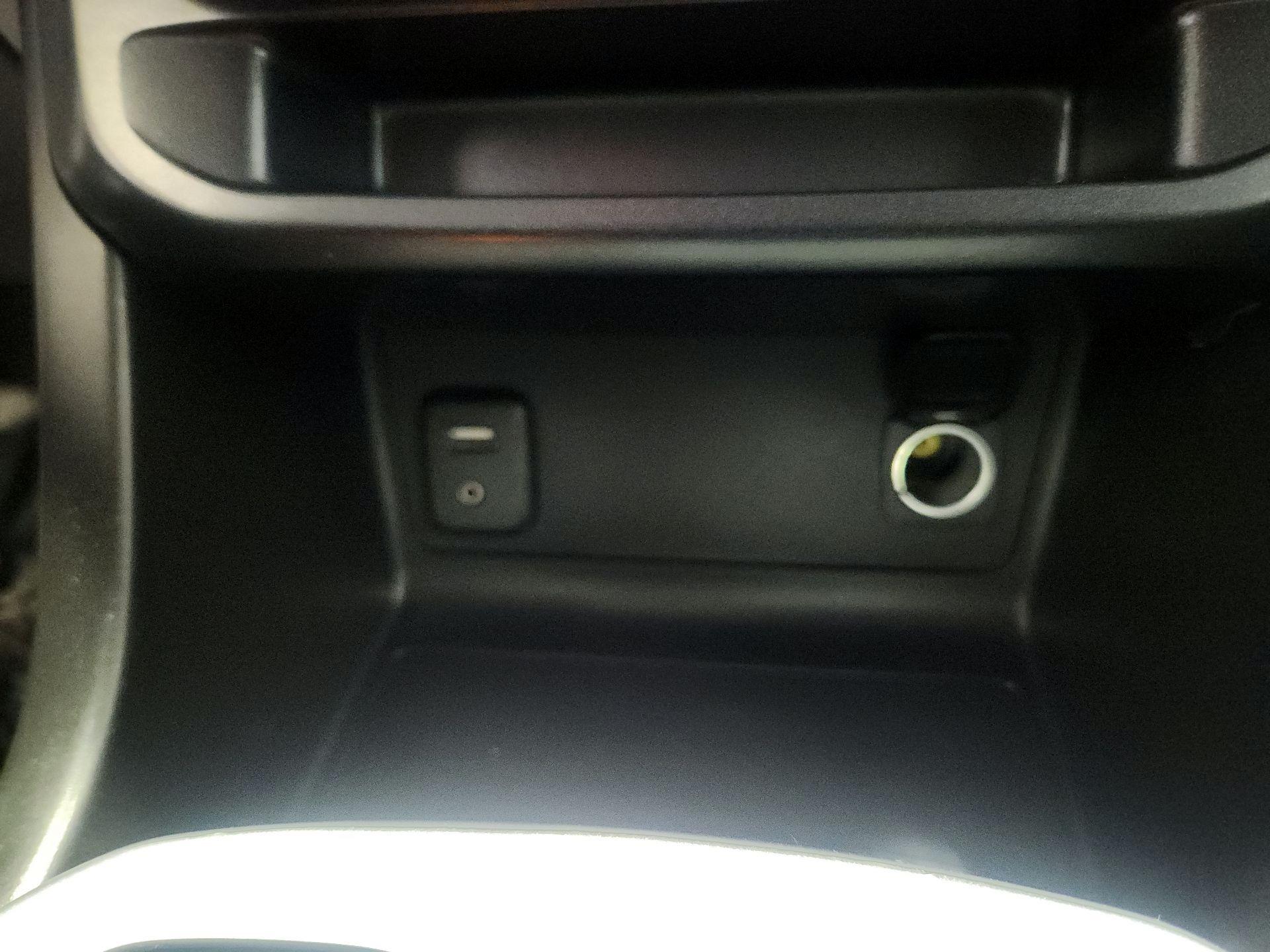 Thumbnail: 2017 Chevrolet Colorado - 18