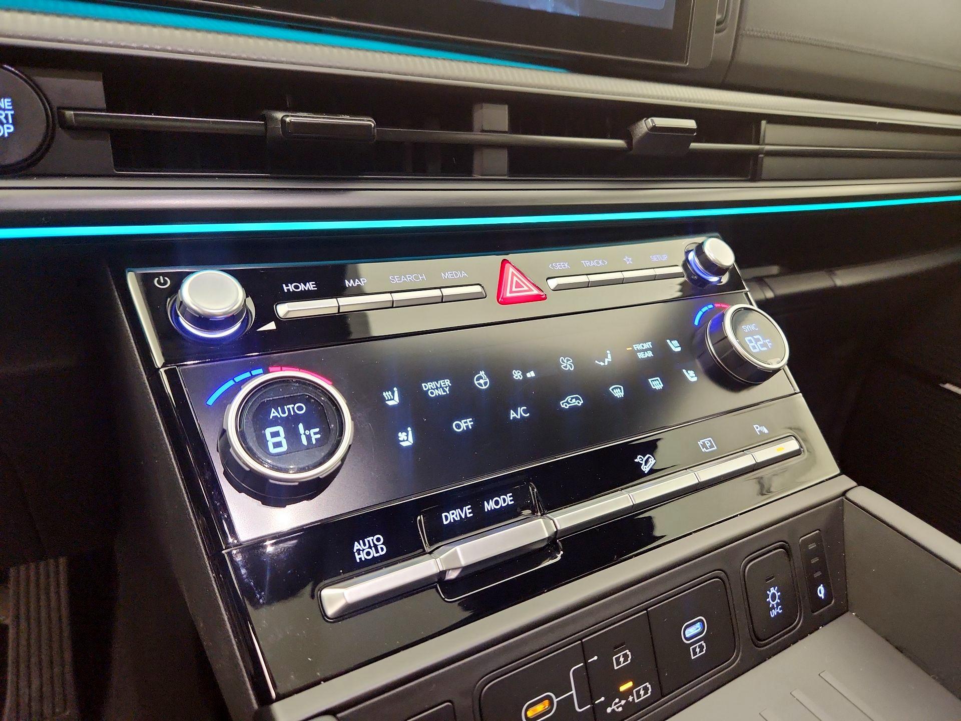 Thumbnail: 2025 Hyundai Santa Fe - 17