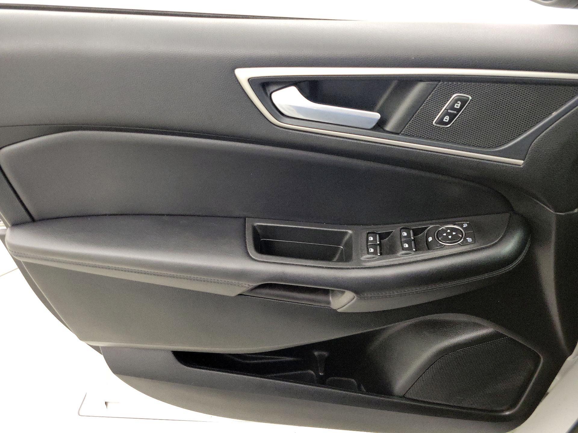 Thumbnail: 2022 Ford Edge - 12