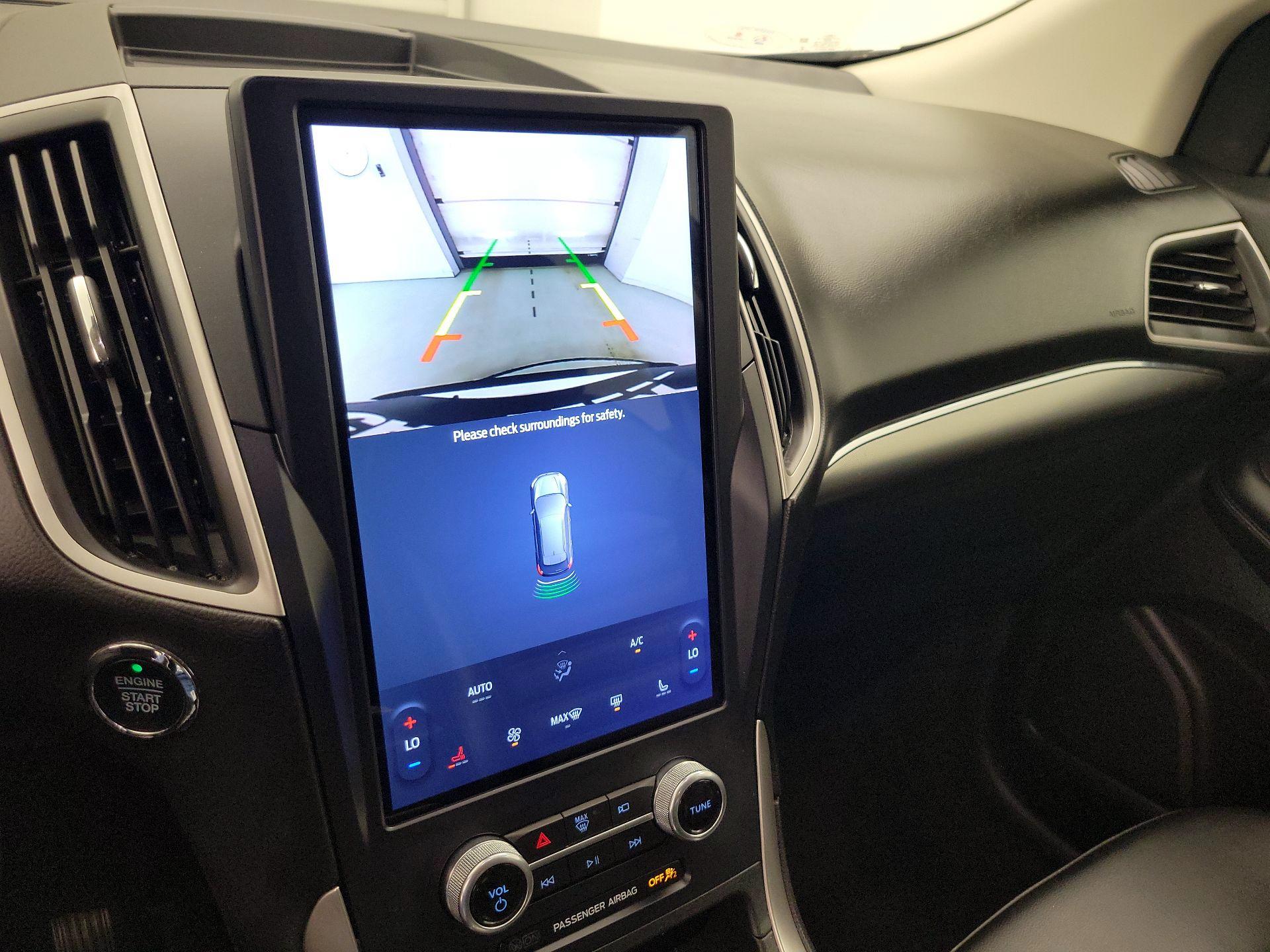 Thumbnail: 2022 Ford Edge - 14