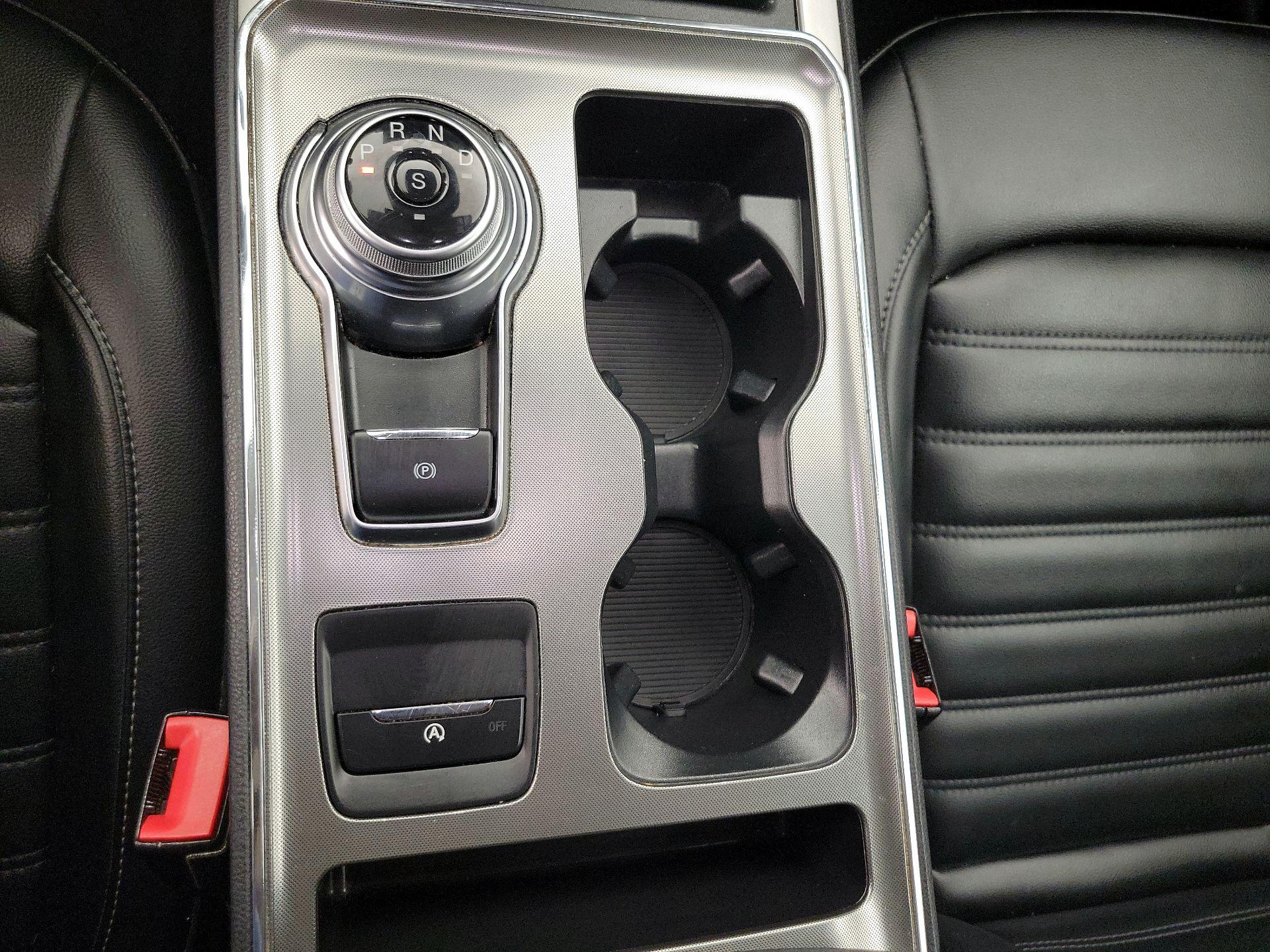 Thumbnail: 2022 Ford Edge - 17