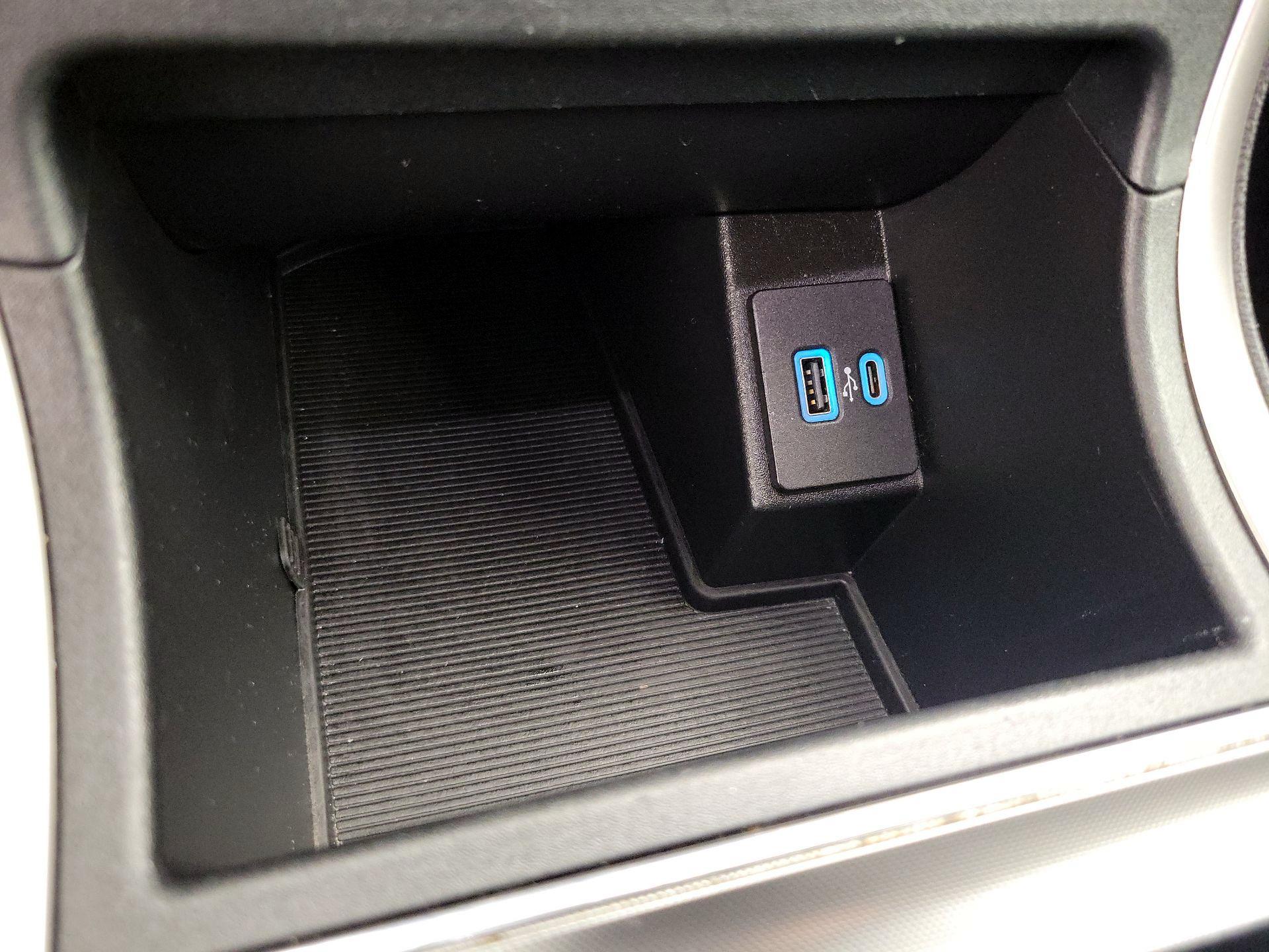 Thumbnail: 2022 Ford Edge - 18