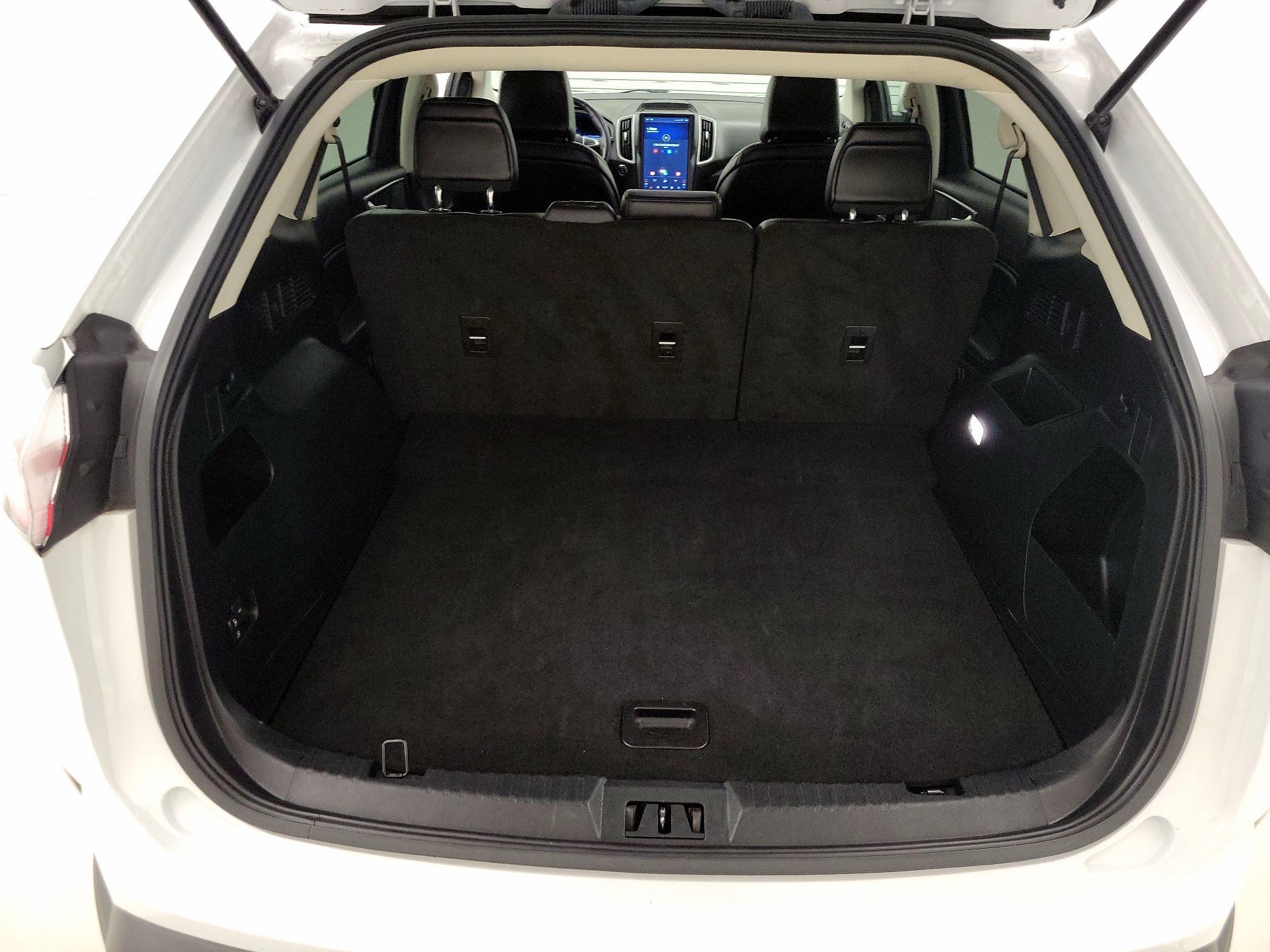 Thumbnail: 2022 Ford Edge - 20