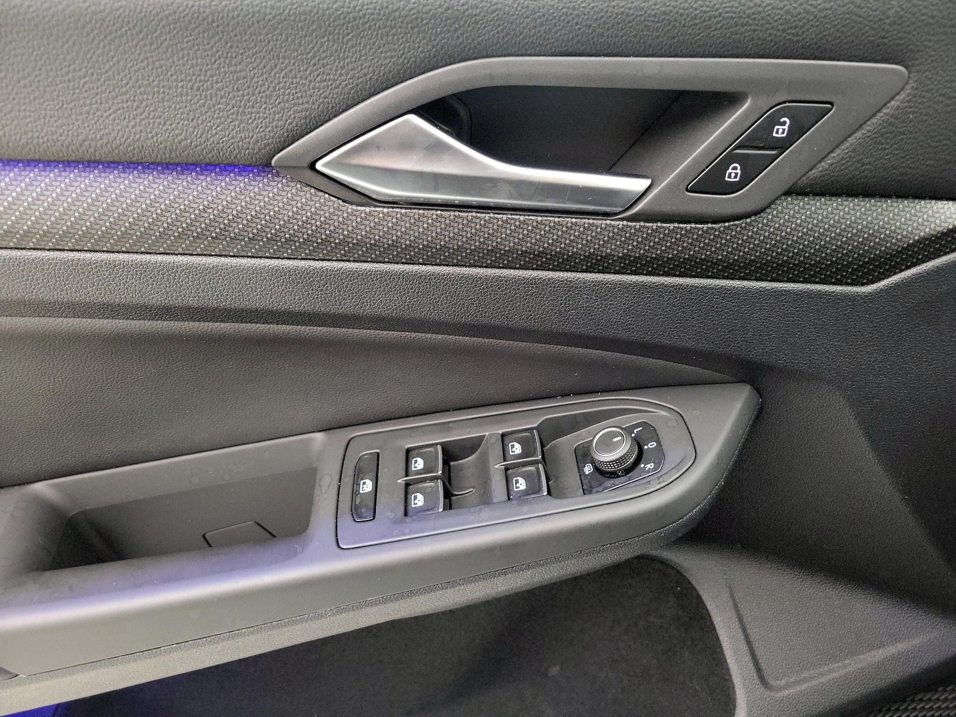 Thumbnail: 2022 Volkswagen Golf - 12