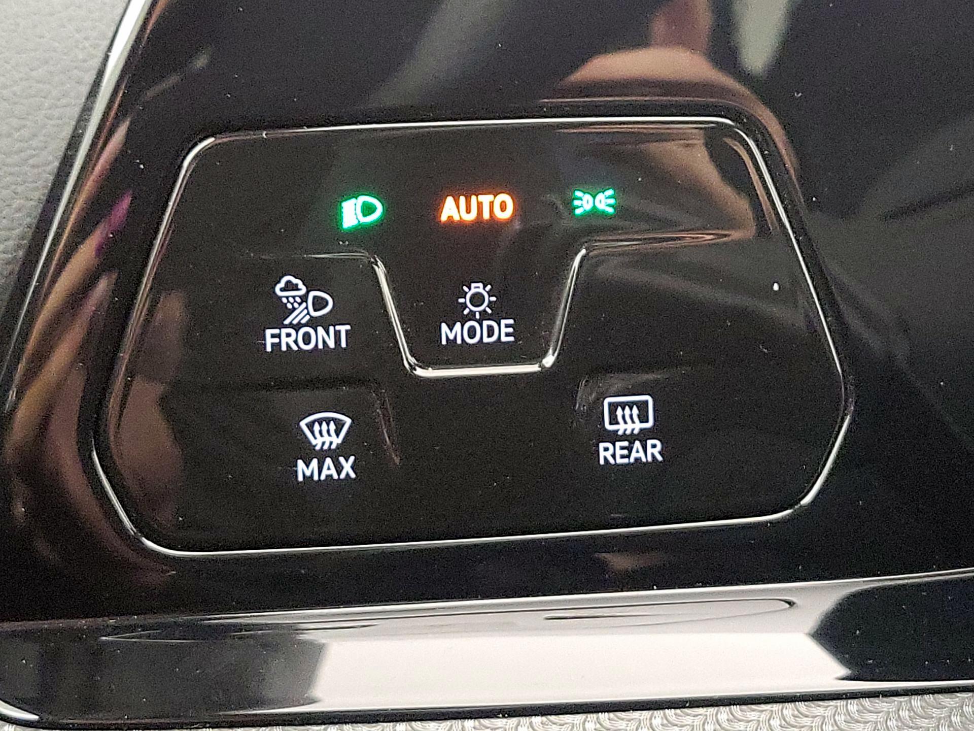 Thumbnail: 2022 Volkswagen Golf - 13