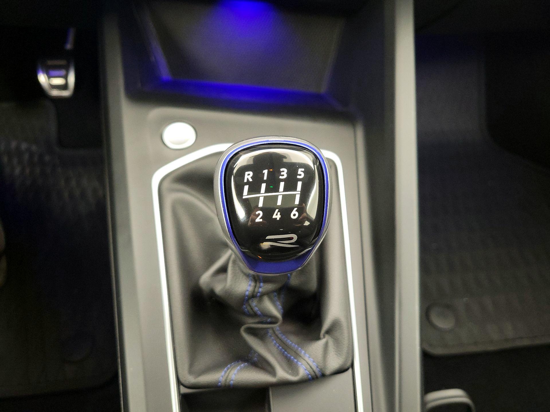 Thumbnail: 2022 Volkswagen Golf - 18