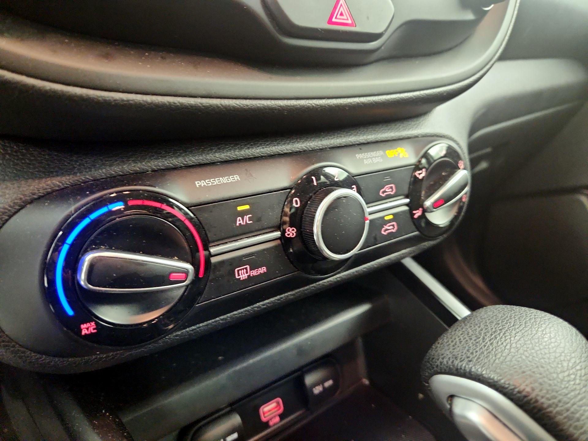 Thumbnail: 2021 Kia Soul - 16