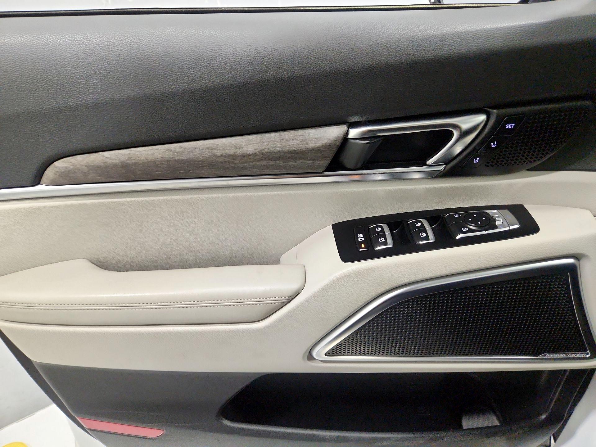 Thumbnail: 2021 Kia Telluride - 12