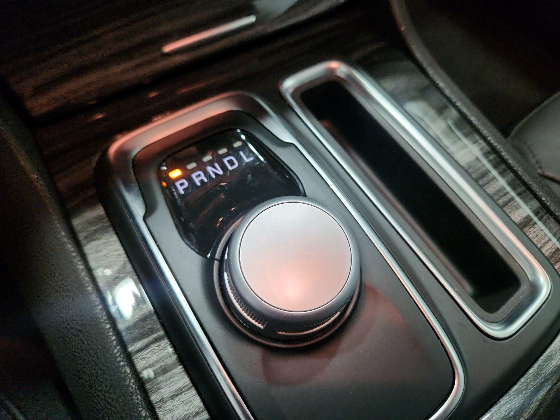 Thumbnail: 2022 Chrysler 300 - 18