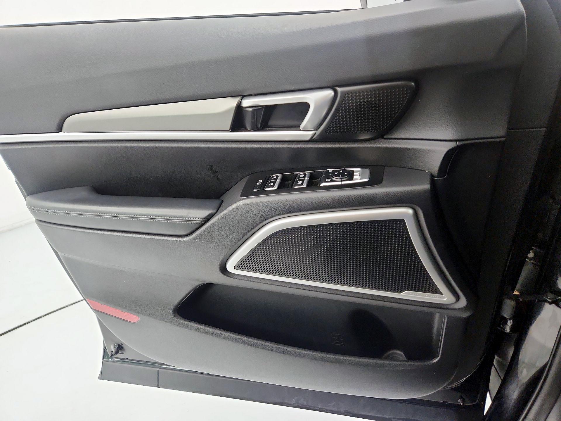 Thumbnail: 2020 Kia Telluride - 12