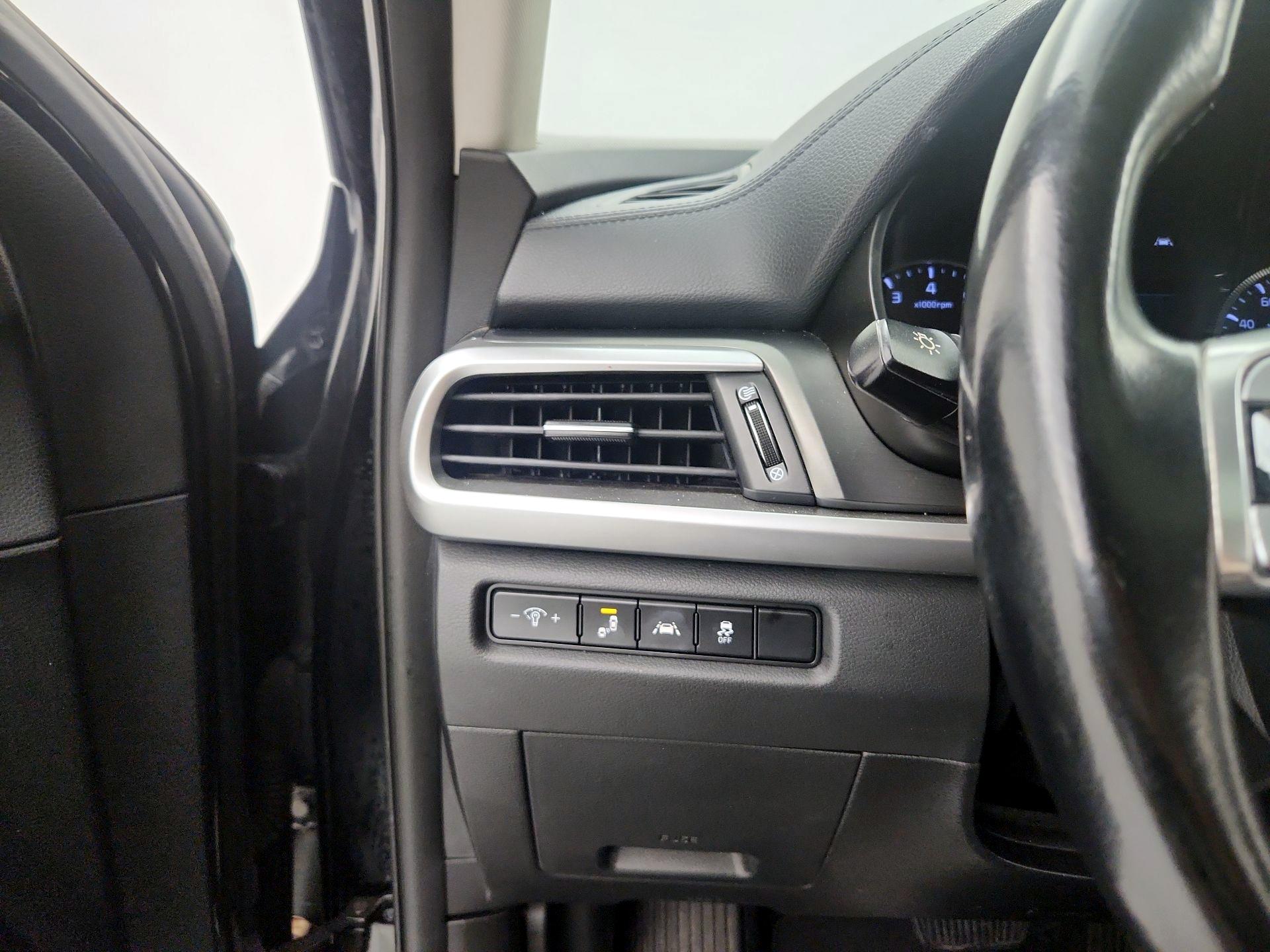 Thumbnail: 2020 Kia Telluride - 13