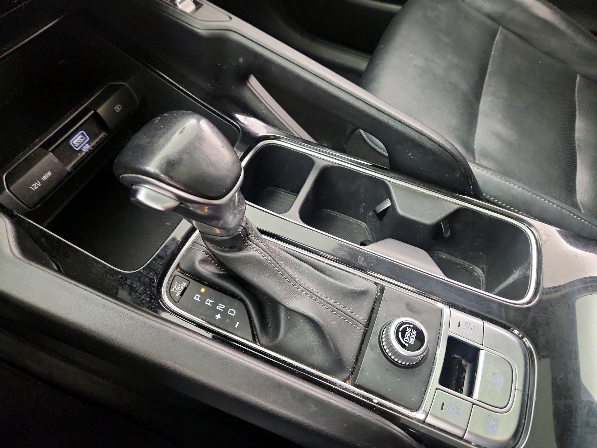 Thumbnail: 2020 Kia Telluride - 17